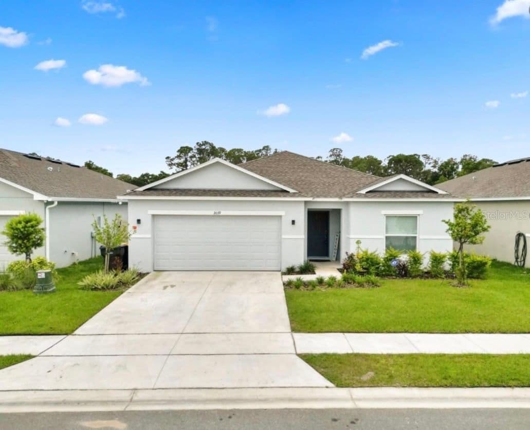 2039 ROSEWOOD