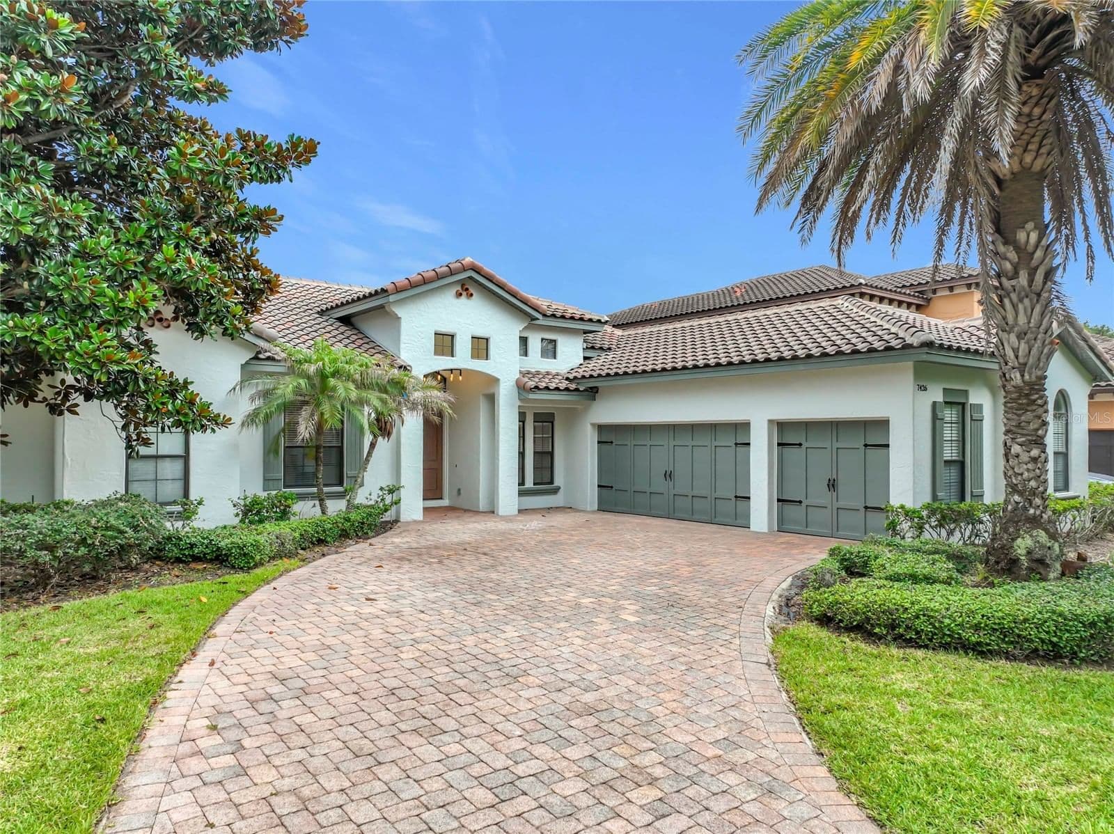 7426 POINTE VENEZIA