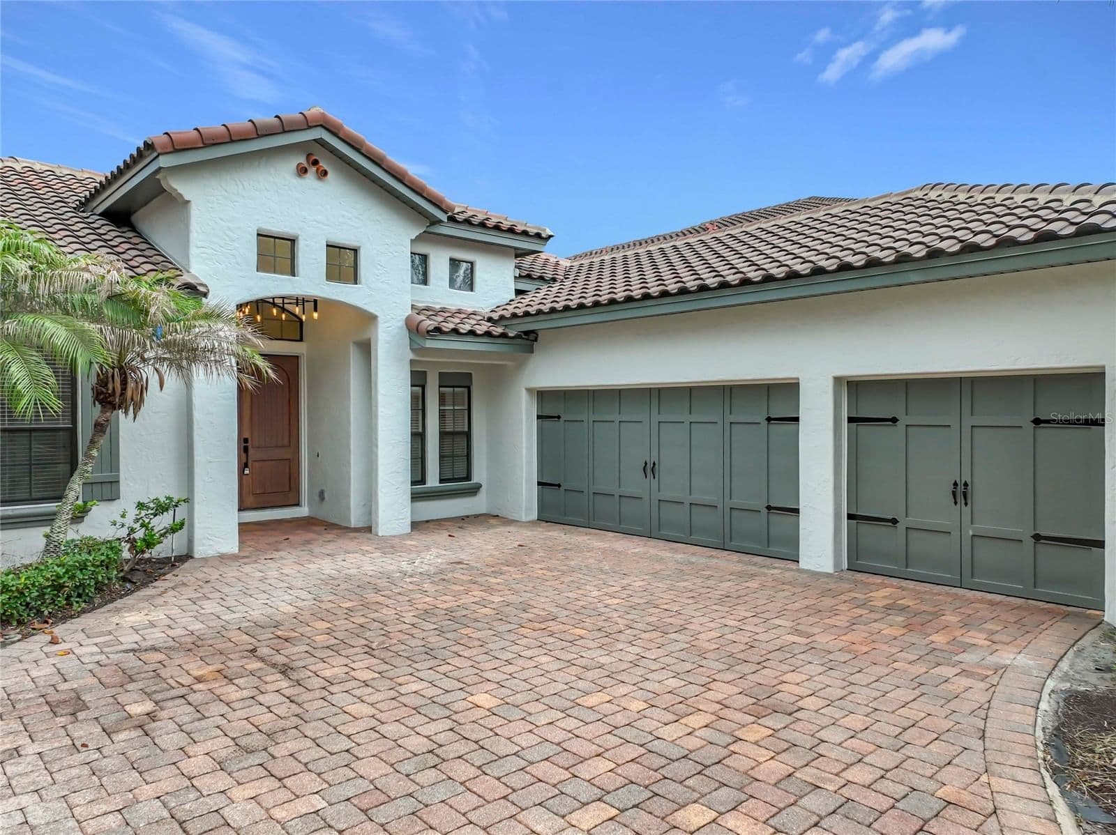 7426 POINTE VENEZIA