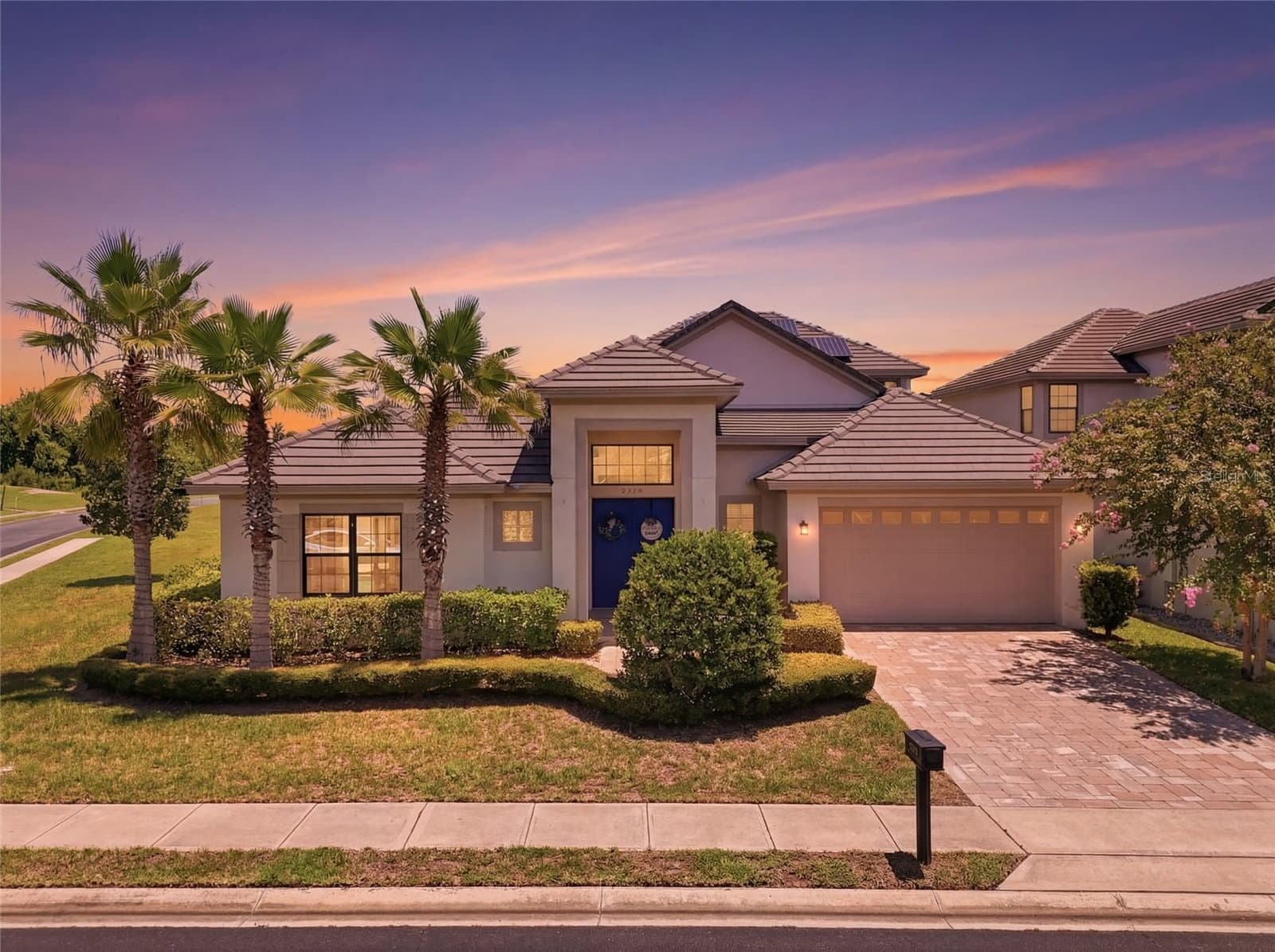 2562 HERITAGE GREEN