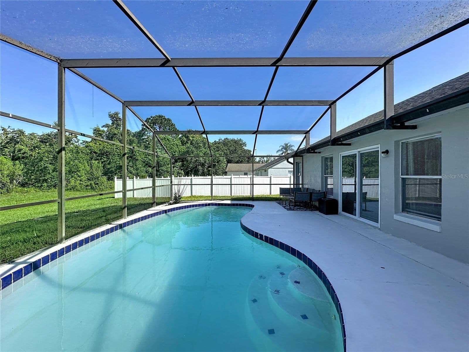 240 SUNRISE RD