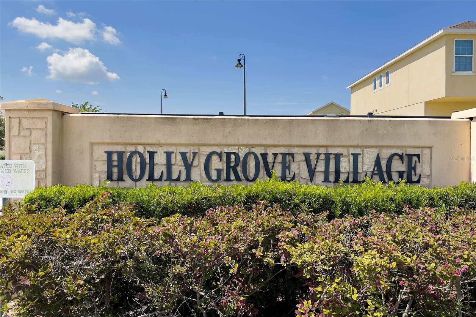 129 HOLLY VILLAGE