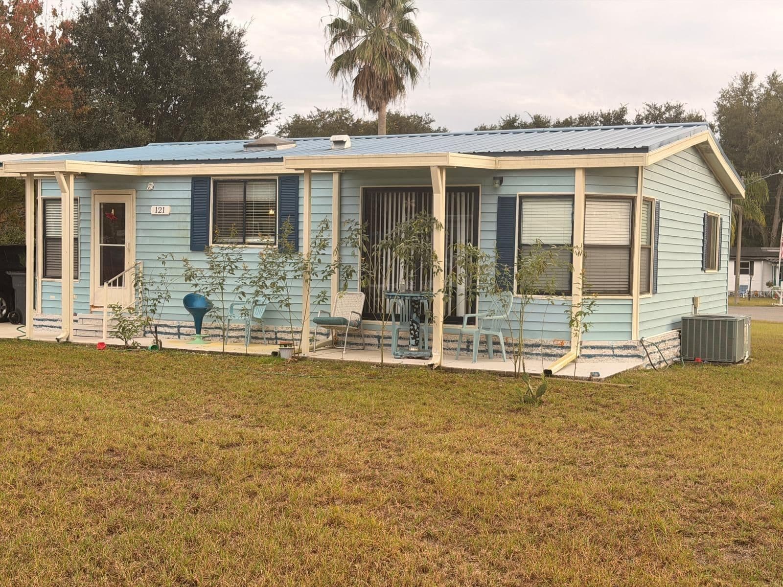 121 HYDE PARK