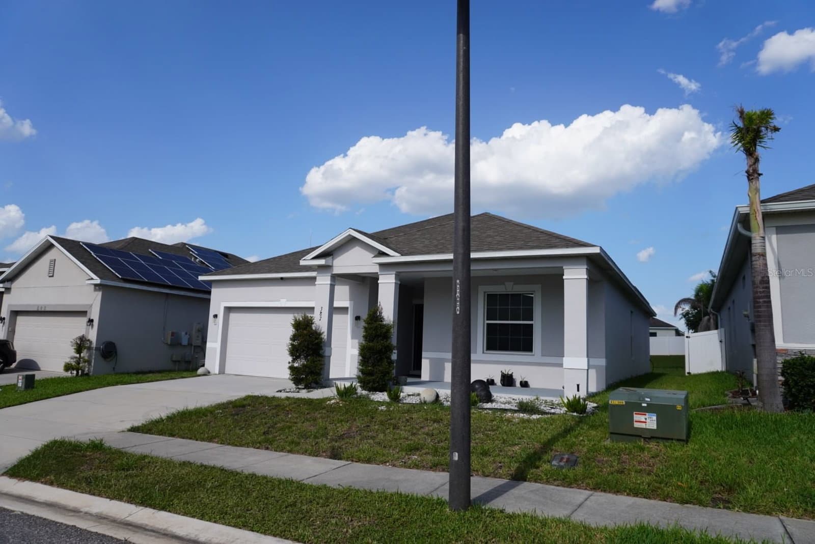 387 PINECREST