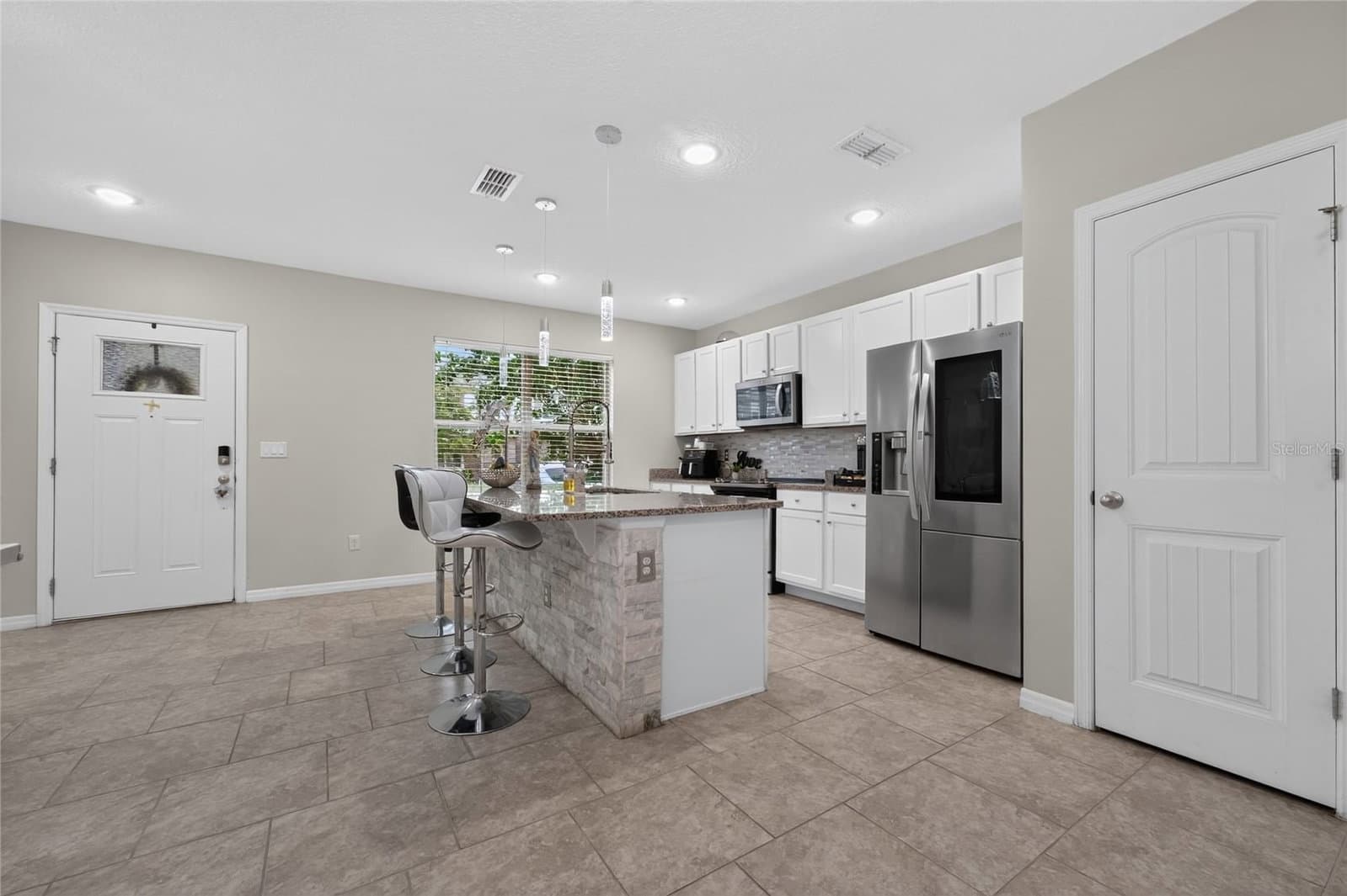 10108 SALT POINT