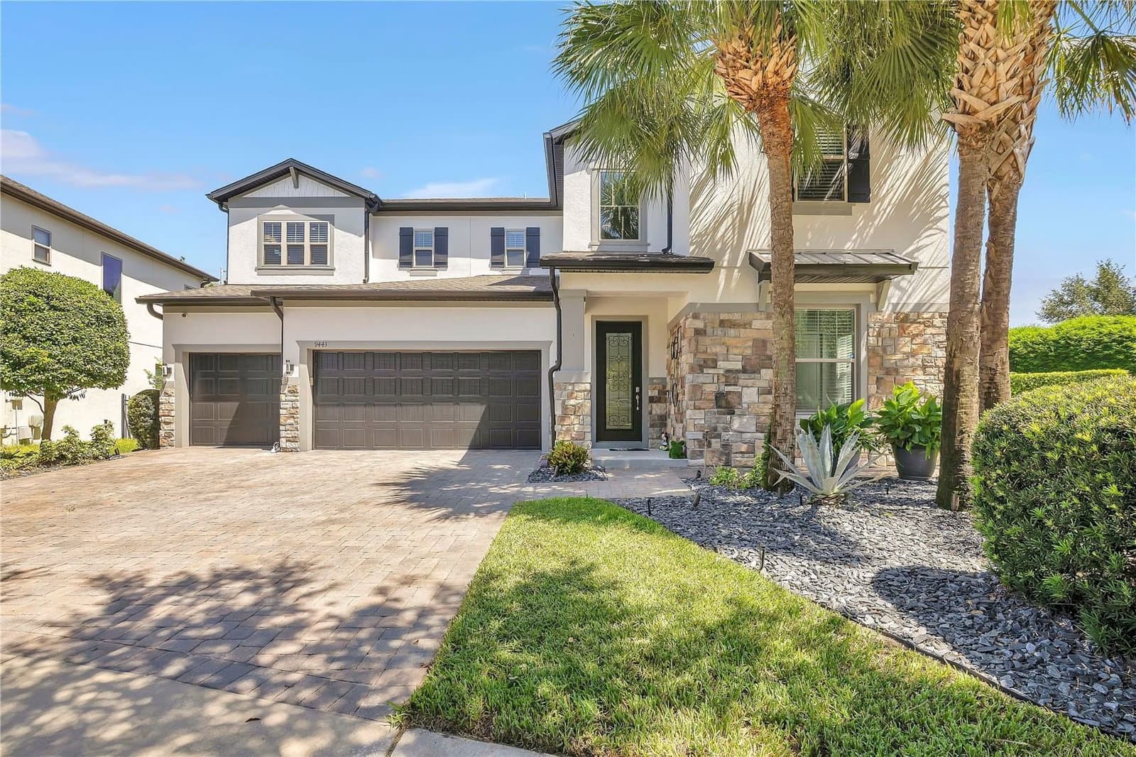 9443 ROYAL ESTATES