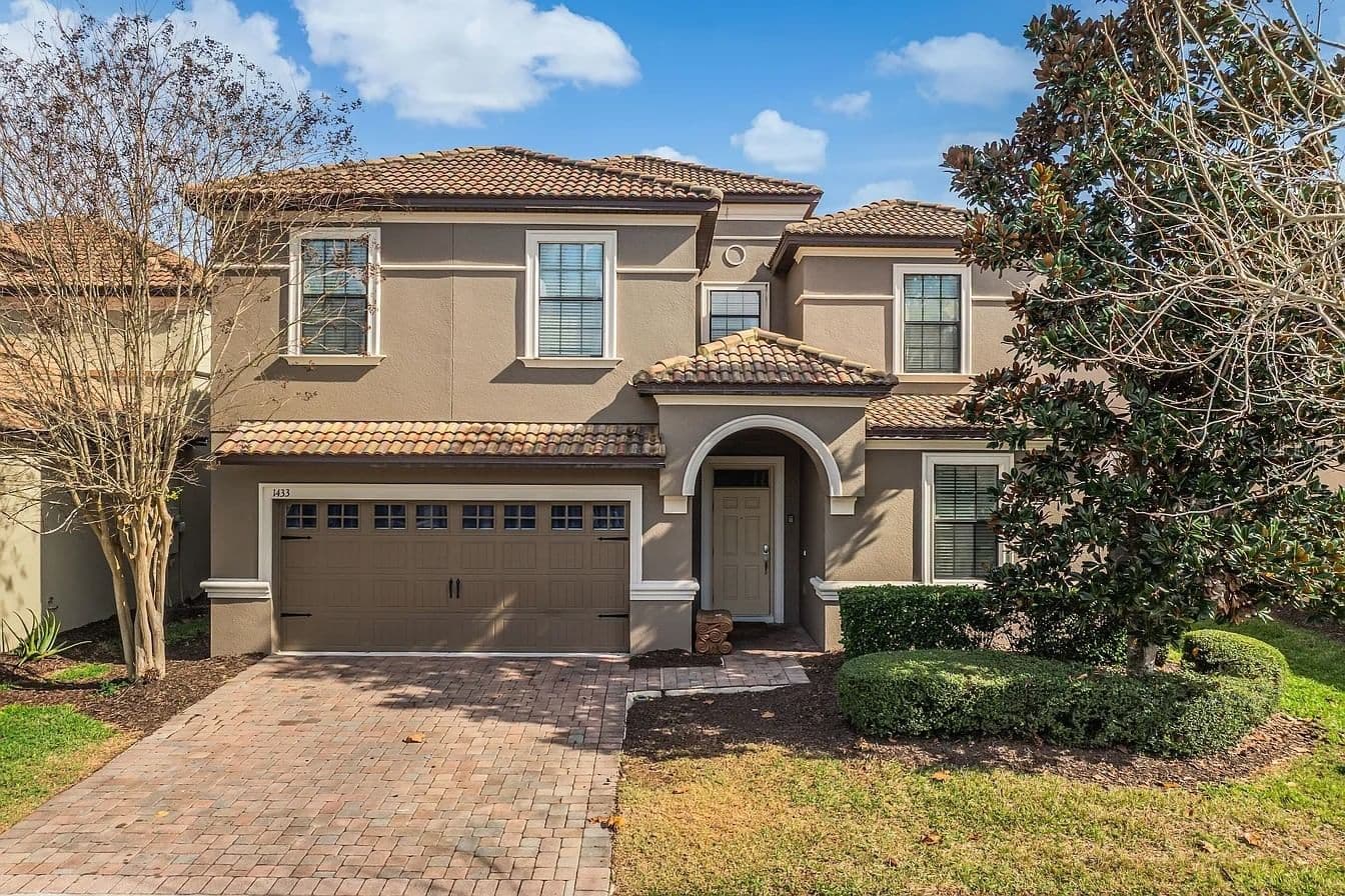 1433 THUNDERBIRD, Davenport, FL