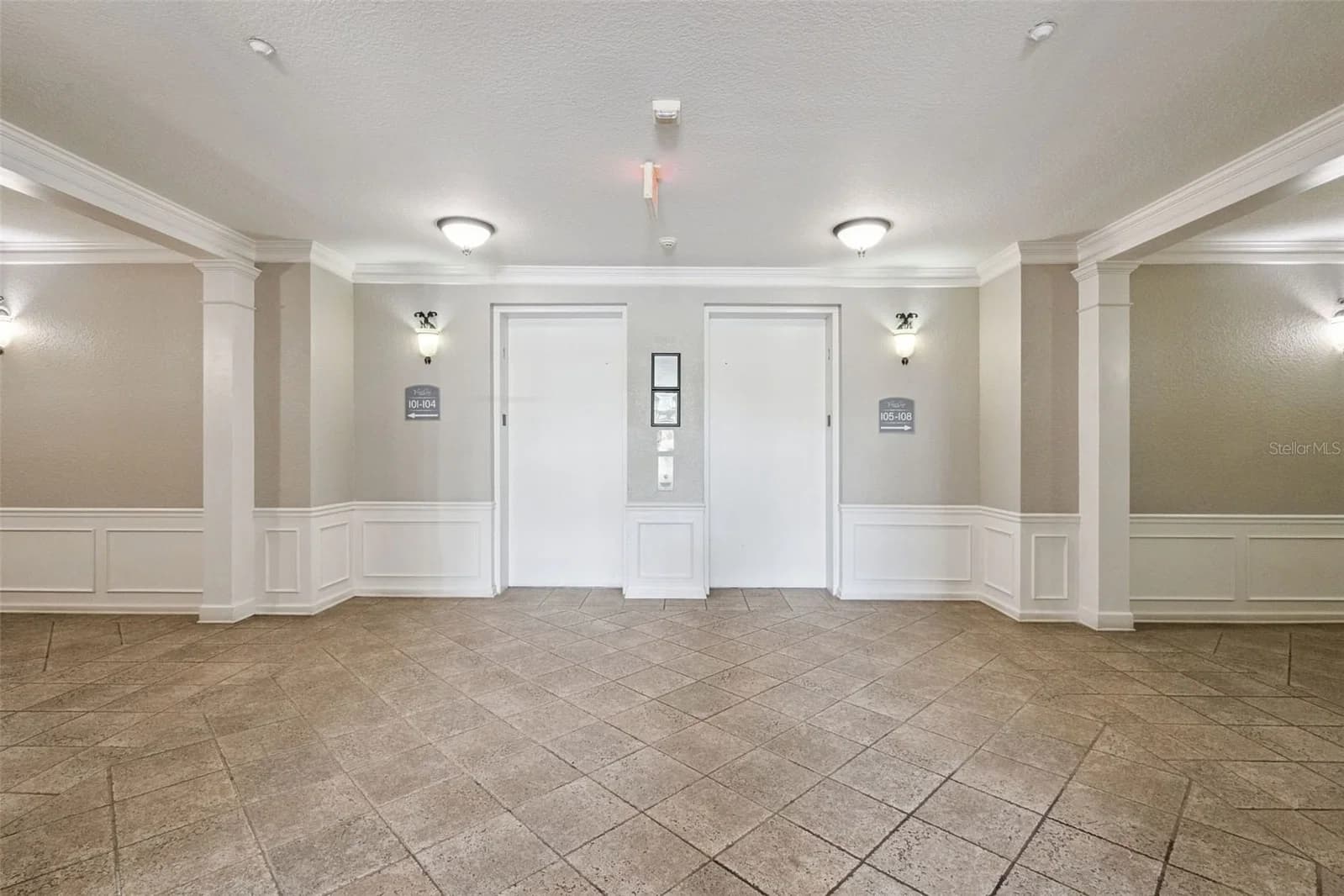 4840 CAYVIEW Avenue #405