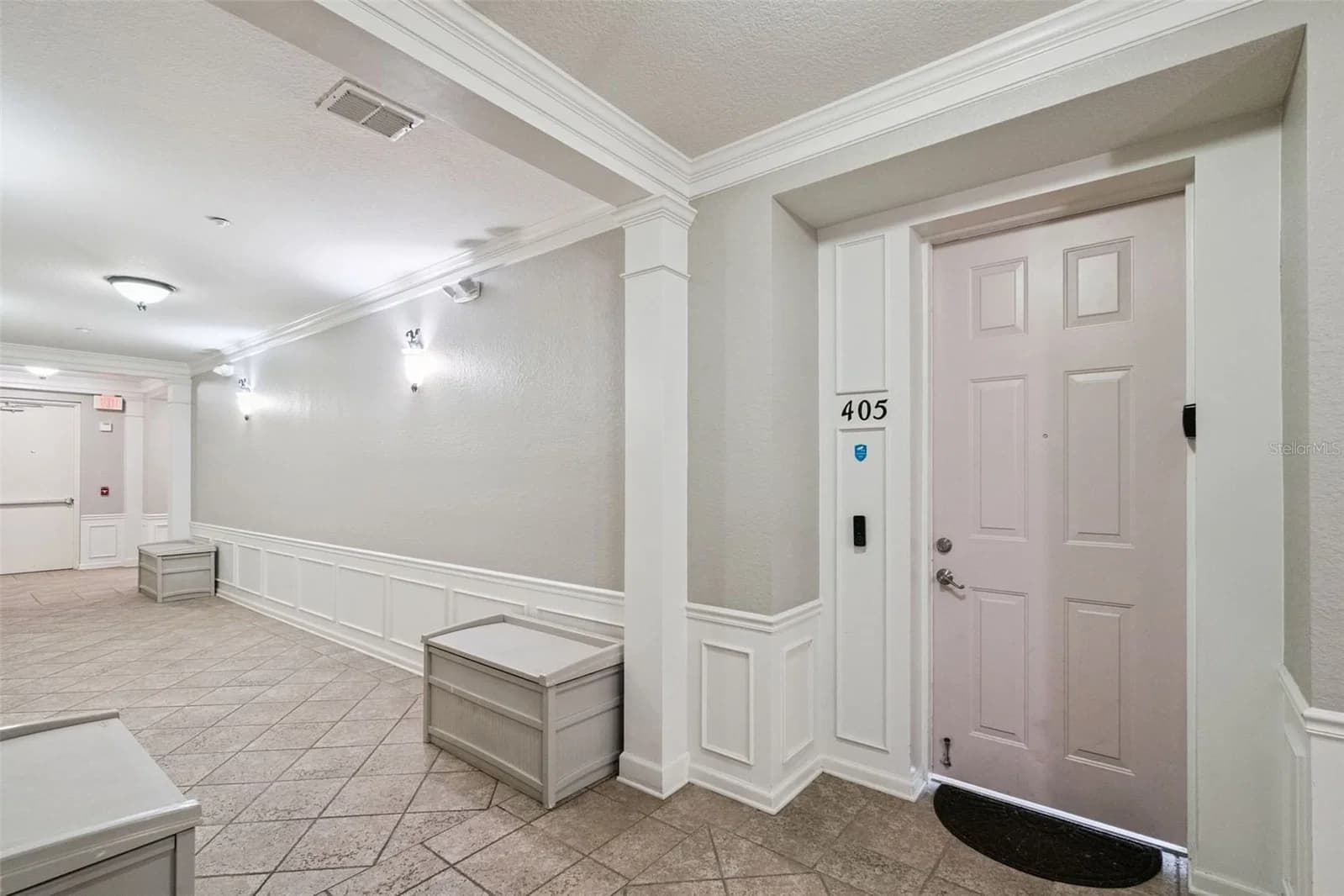 4840 CAYVIEW Avenue #405