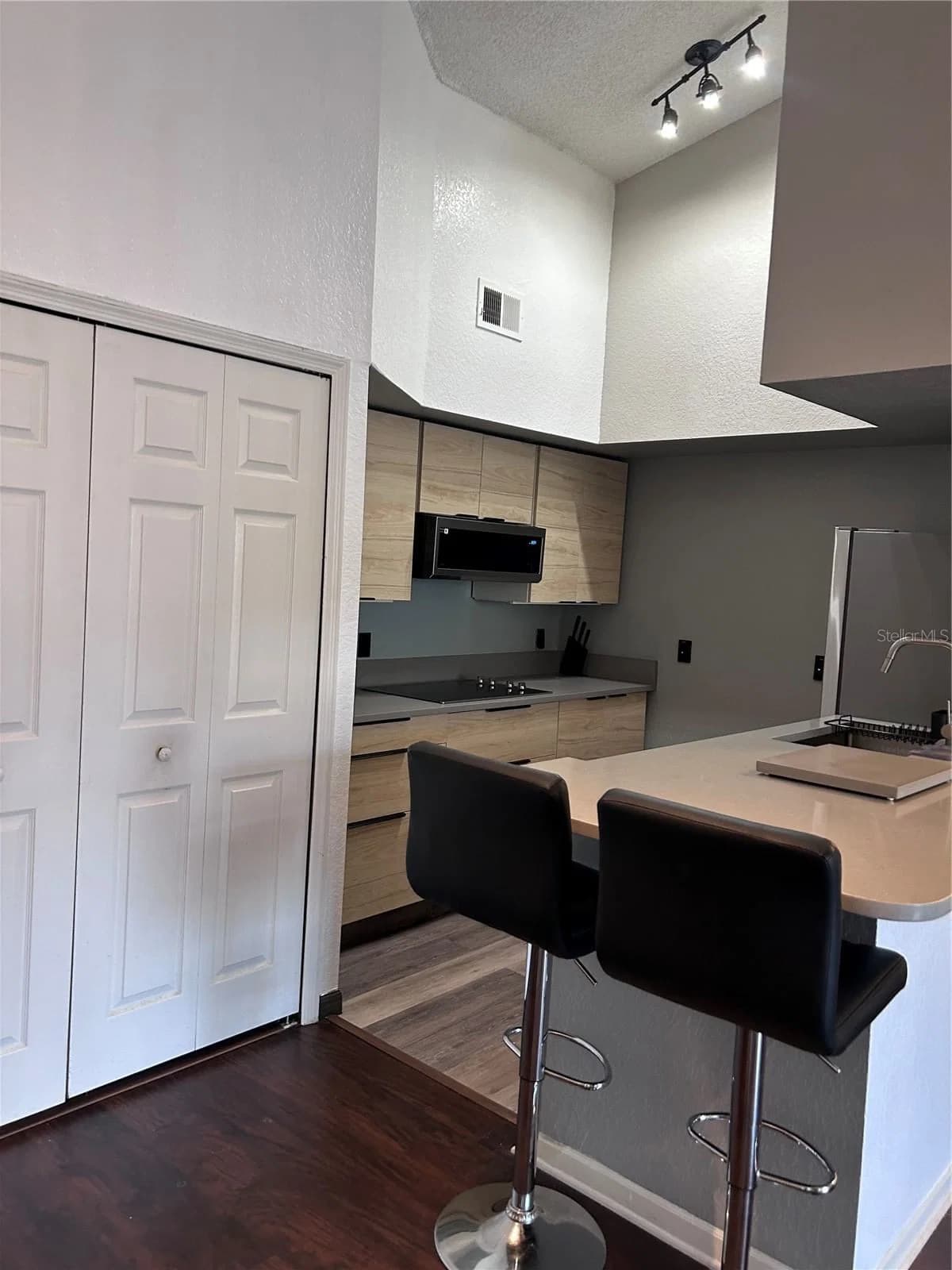 13015 PLANTATION PARK Circle #1031