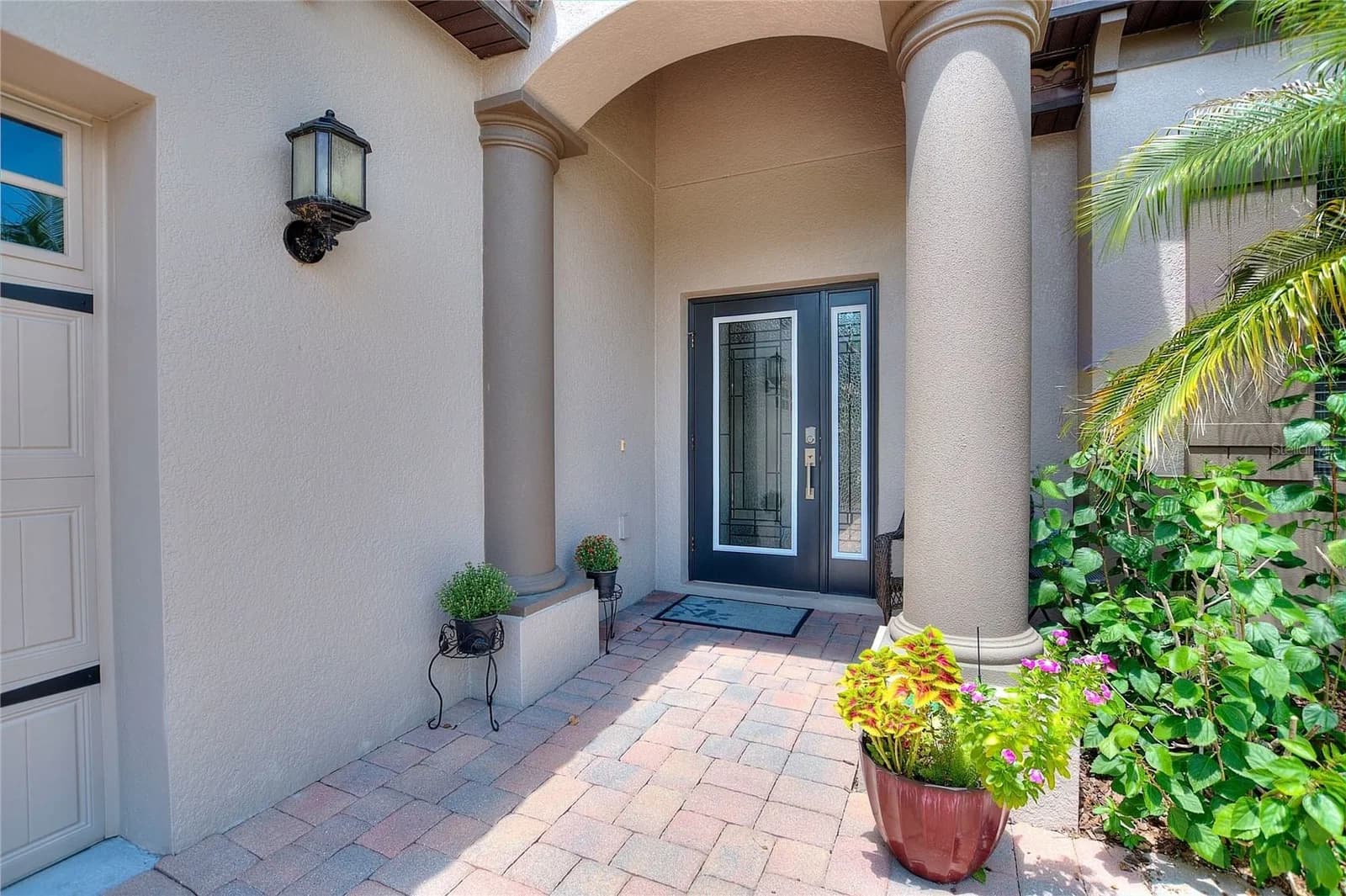 8961 DOVE VALLEY Way