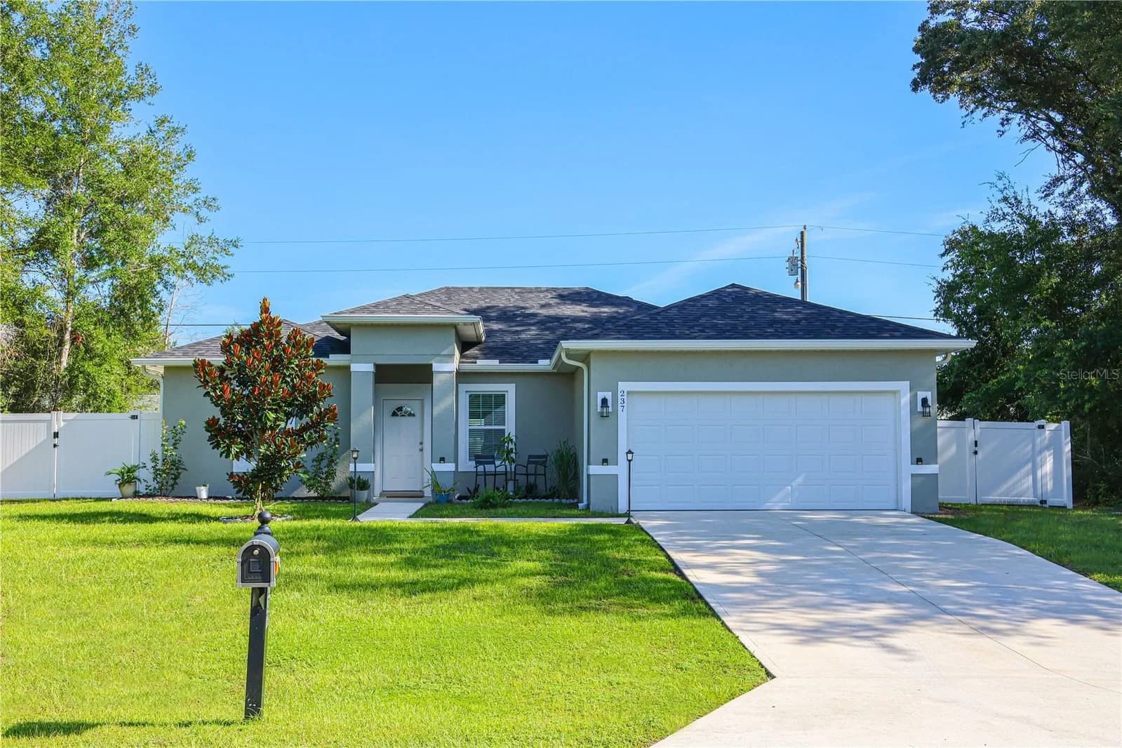 237 MARION OAKS Trail