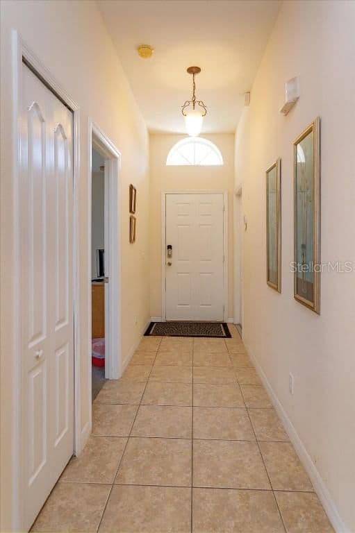 2005 ROYAL RIDGE DR