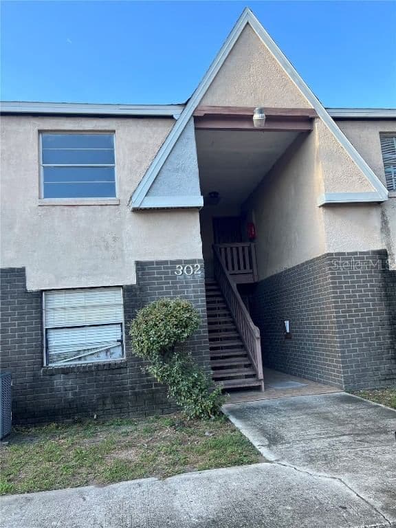 302 WHITEHALL