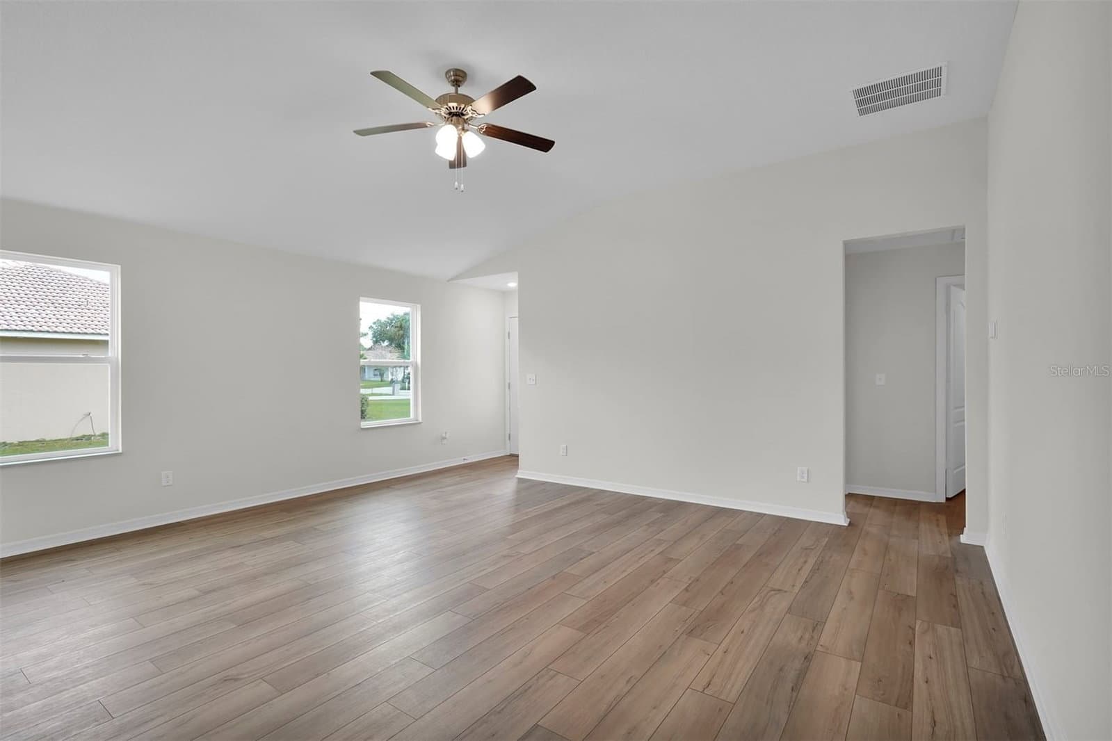 616 MARION OAKS