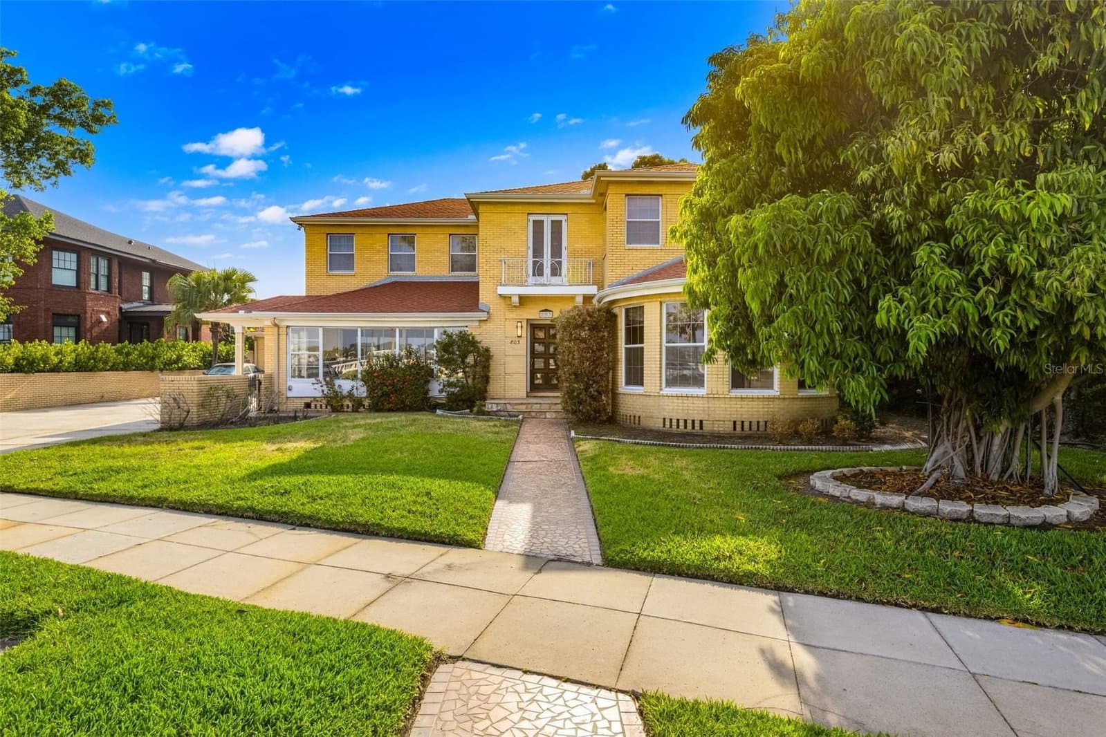 803 BAYSHORE