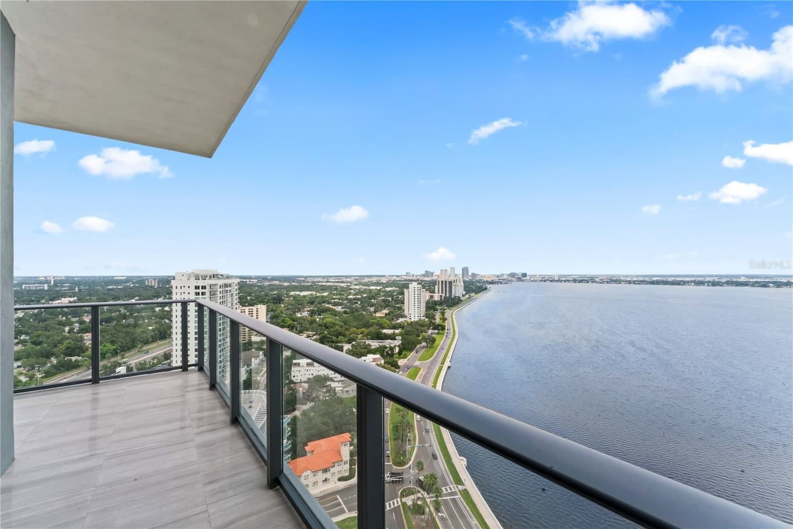 3101 BAYSHORE
