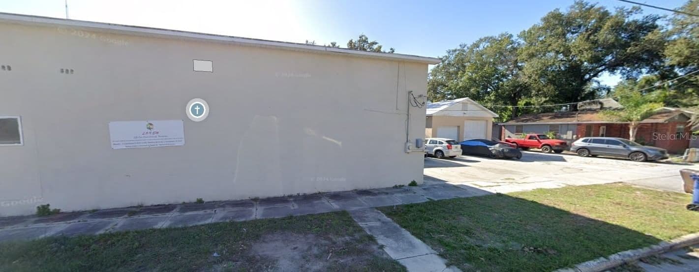 2806 TAMPA