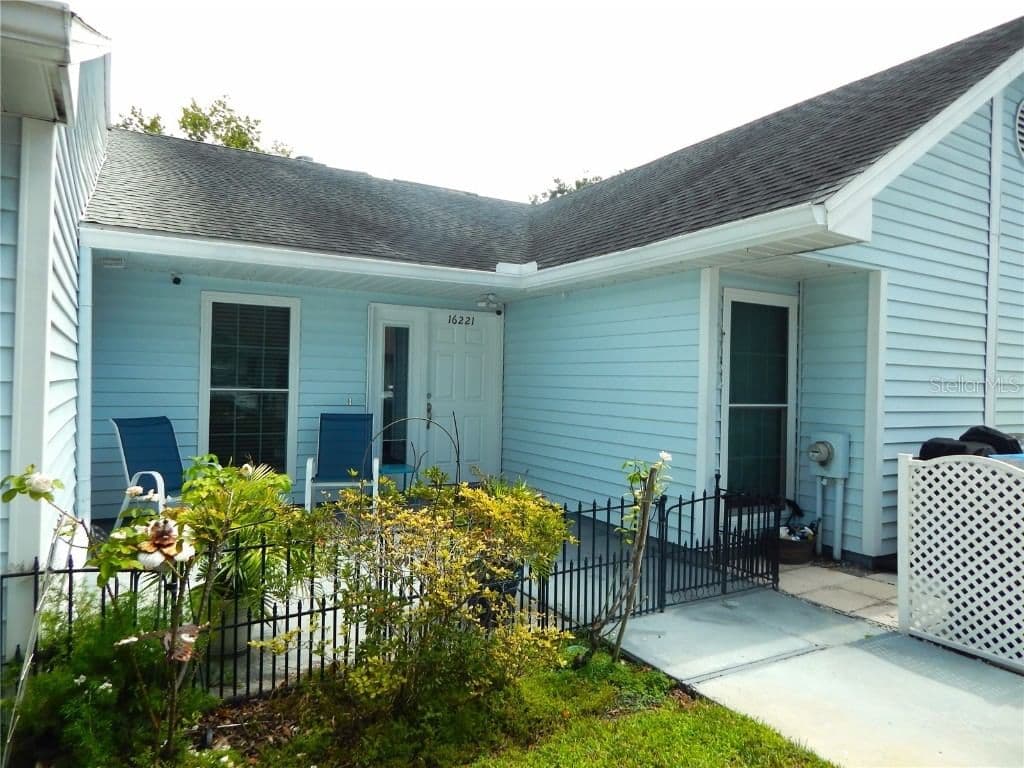 16221 RAMBLING VINE