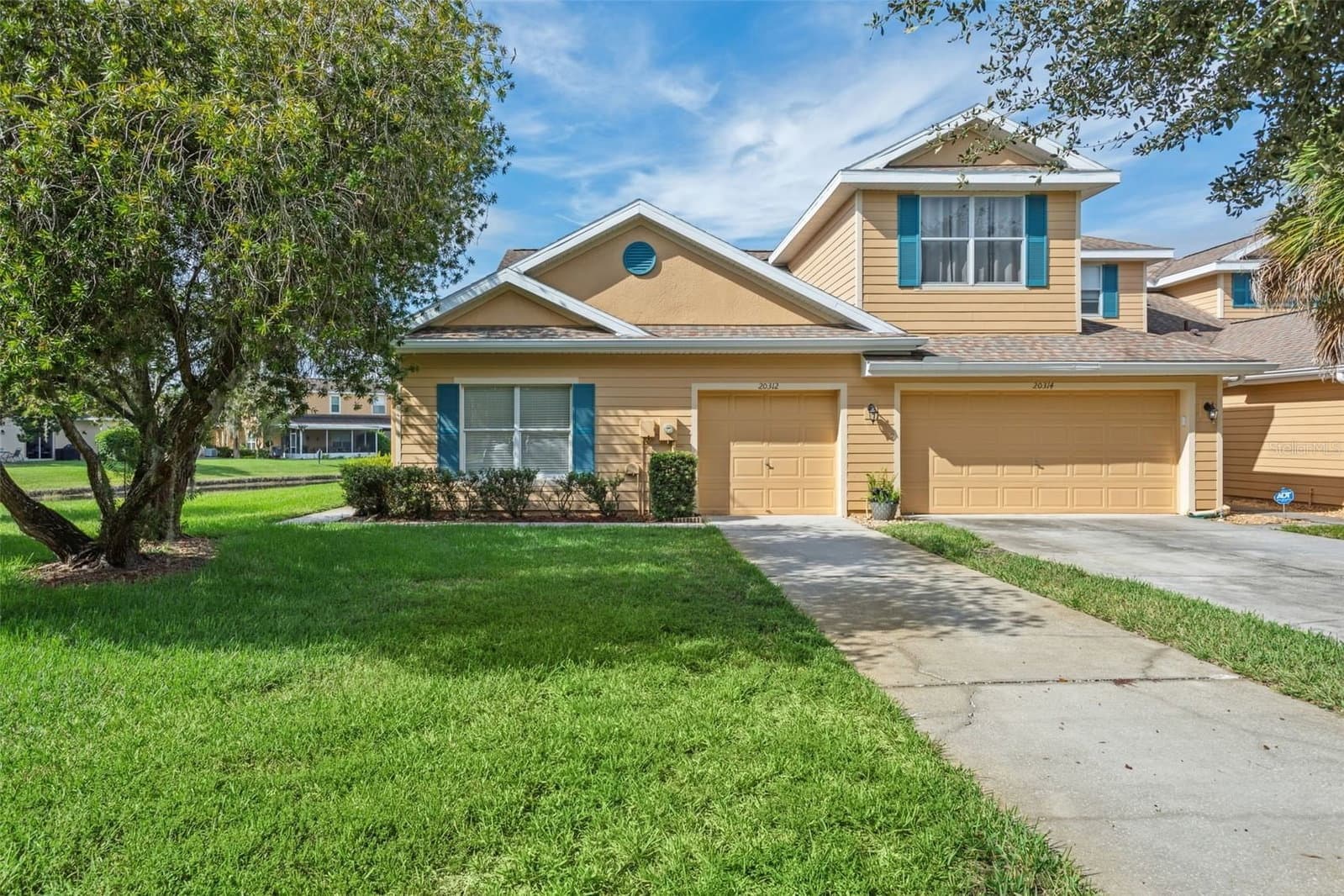 20312 NOBLE OAK