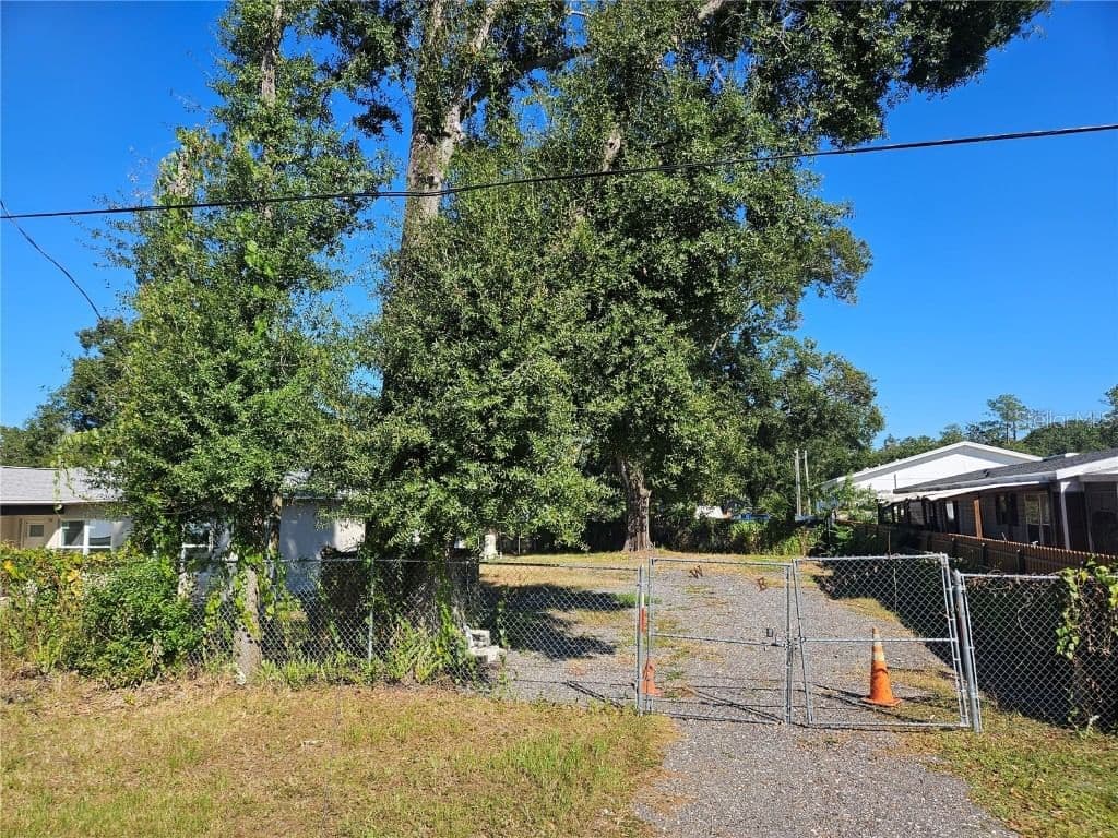 12321 CAMBRIDGE