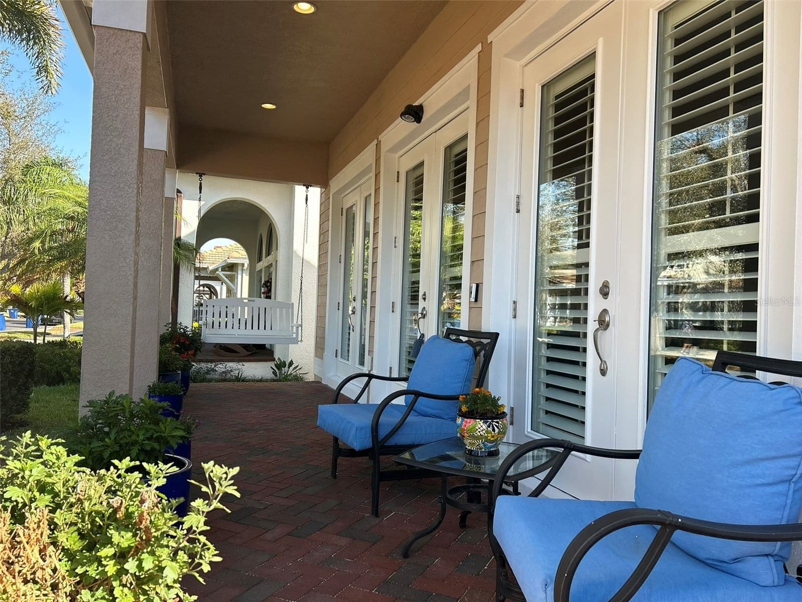 6101 YEATS MANOR