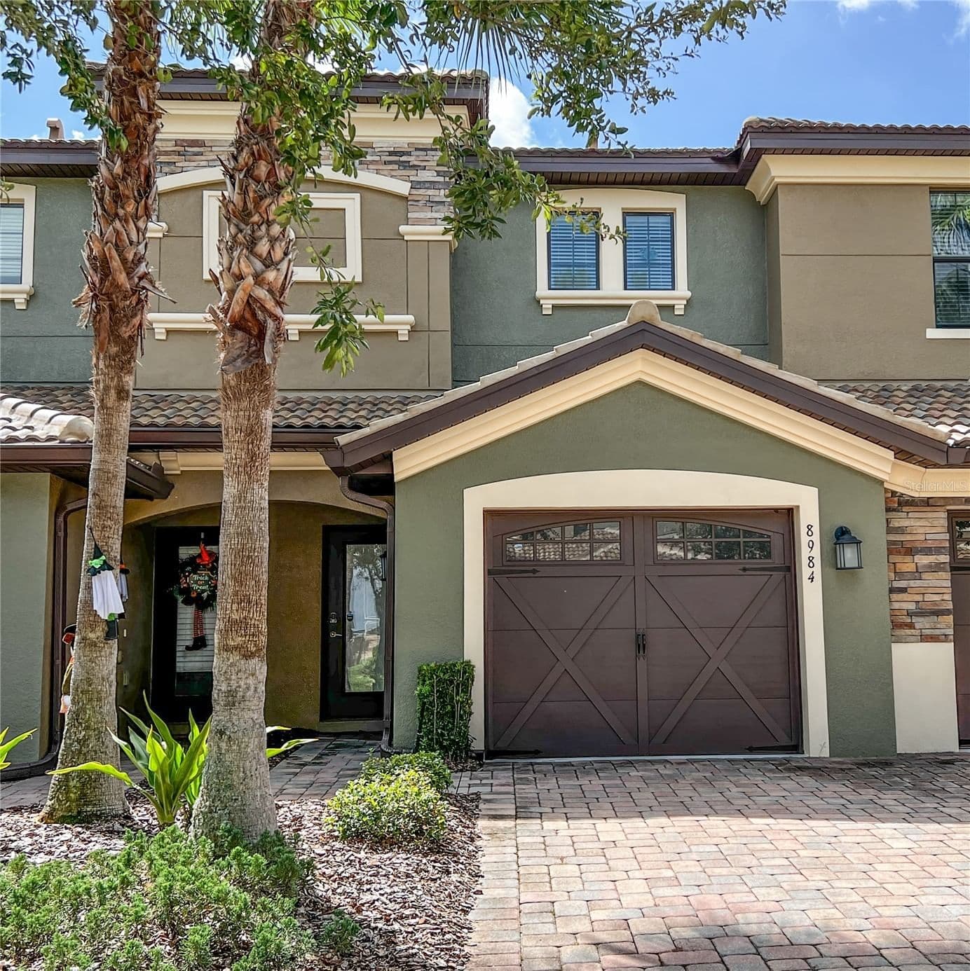 8984 AZALEA SANDS