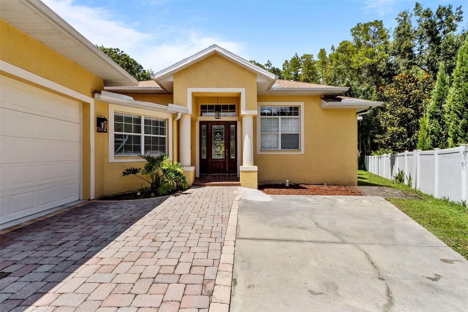 4116 WOODACRE