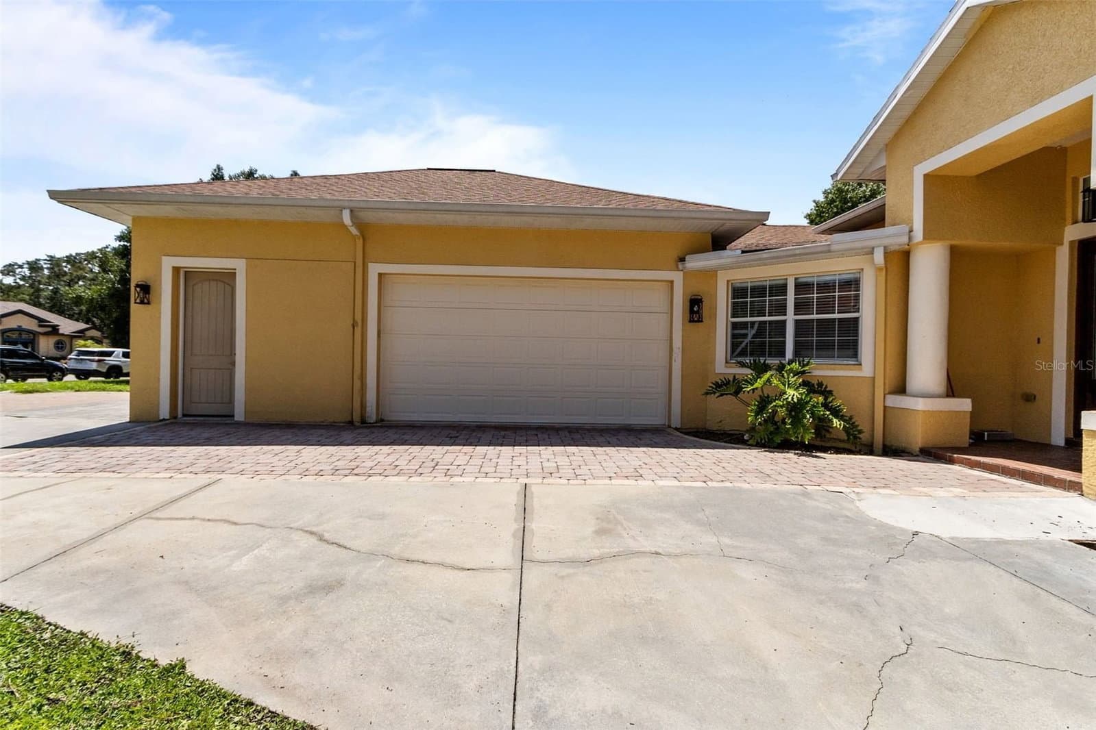 4116 WOODACRE