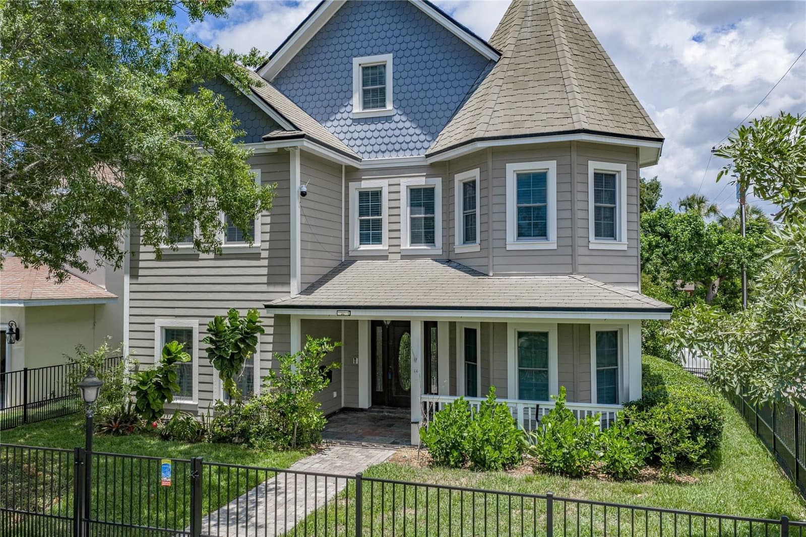 3001 SAN RAFAEL
