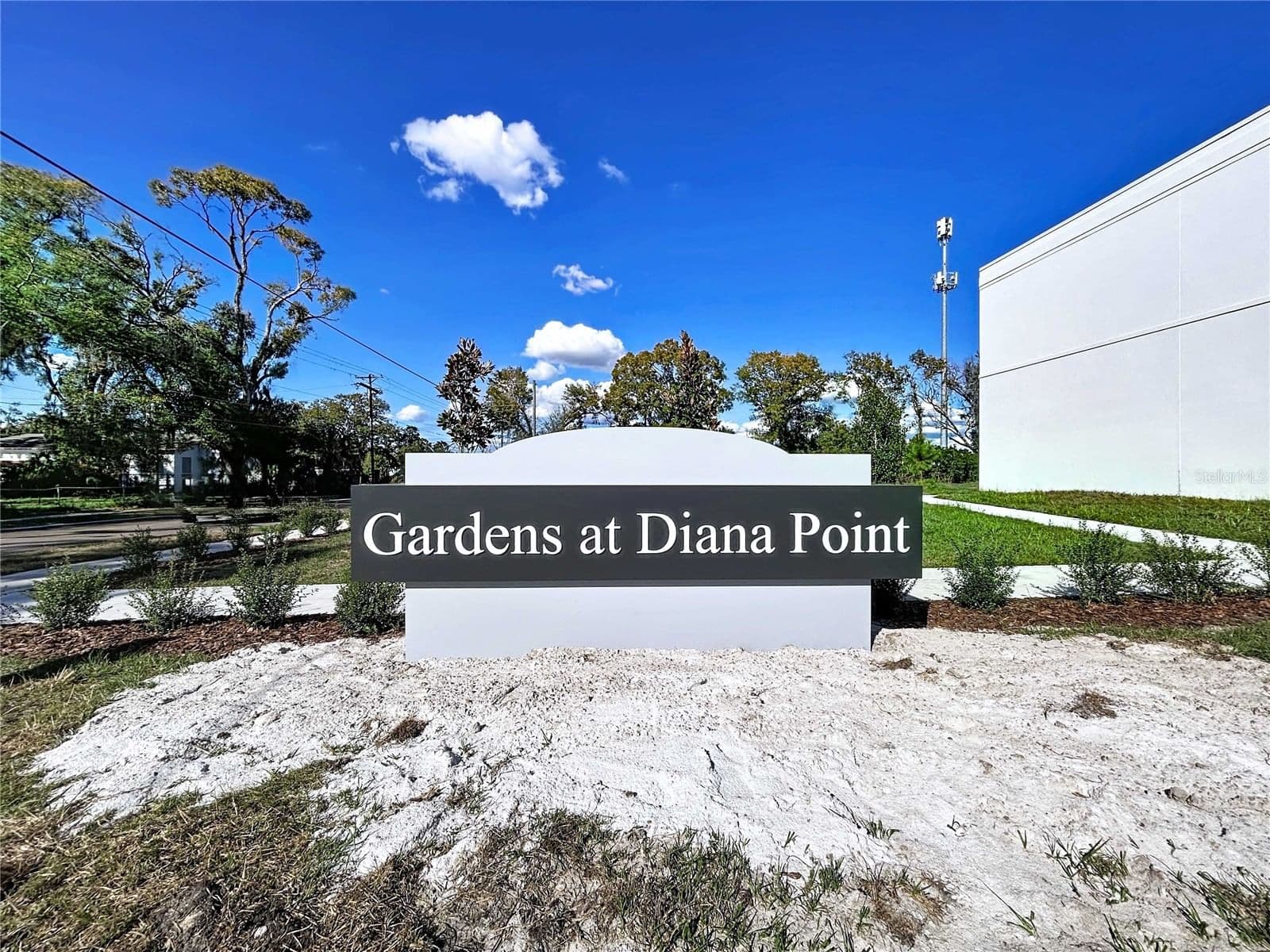 4368 CAMBIO GARDENS COURT