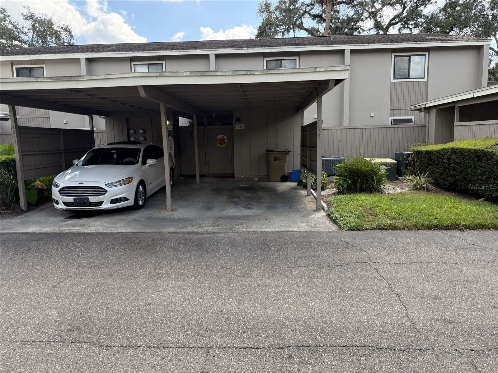 7925 PINE