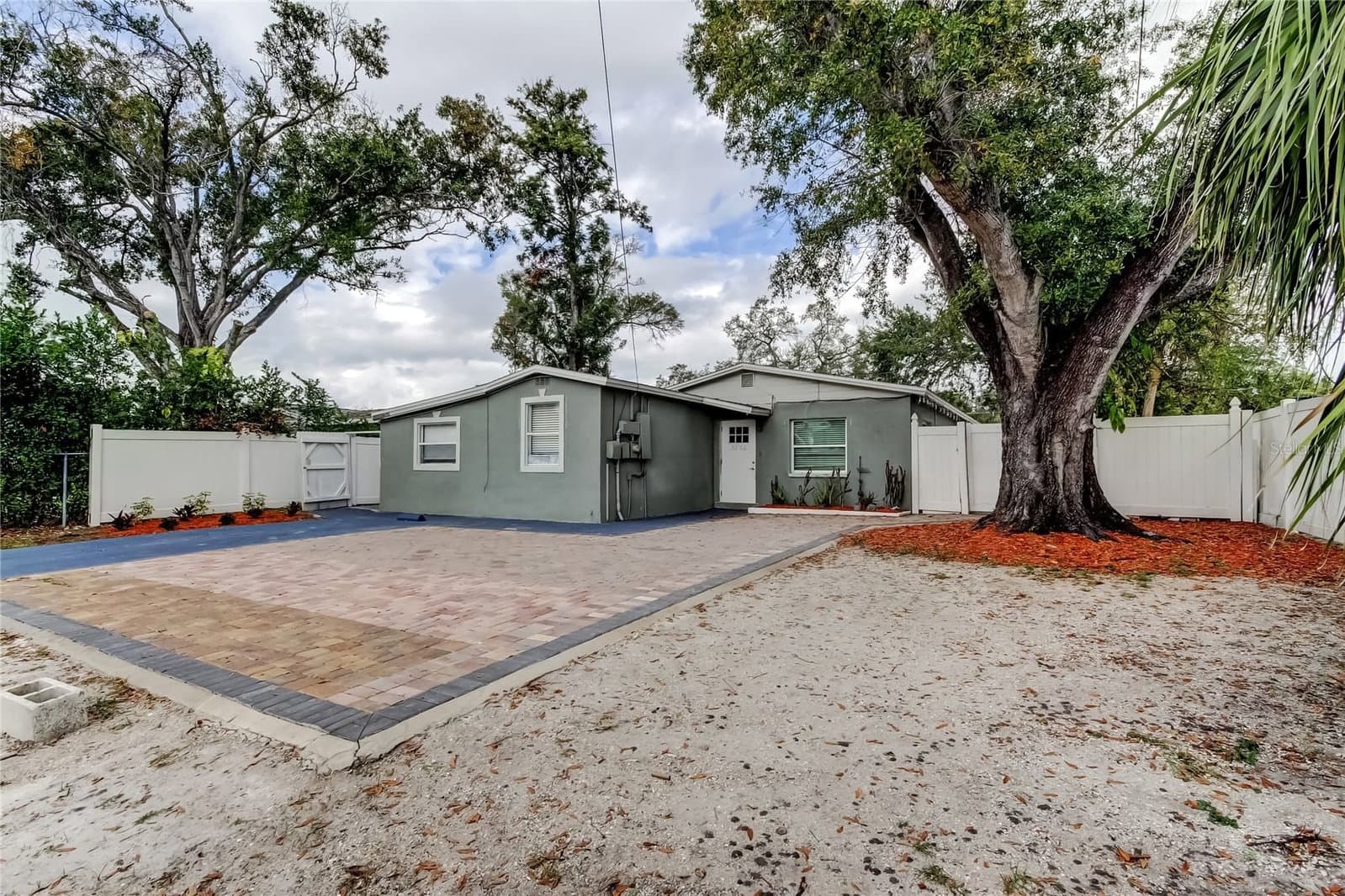 4532 DEVONSHIRE