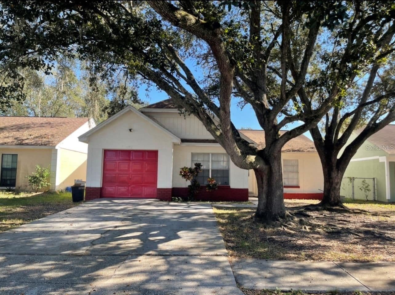 8211 CLERMONT