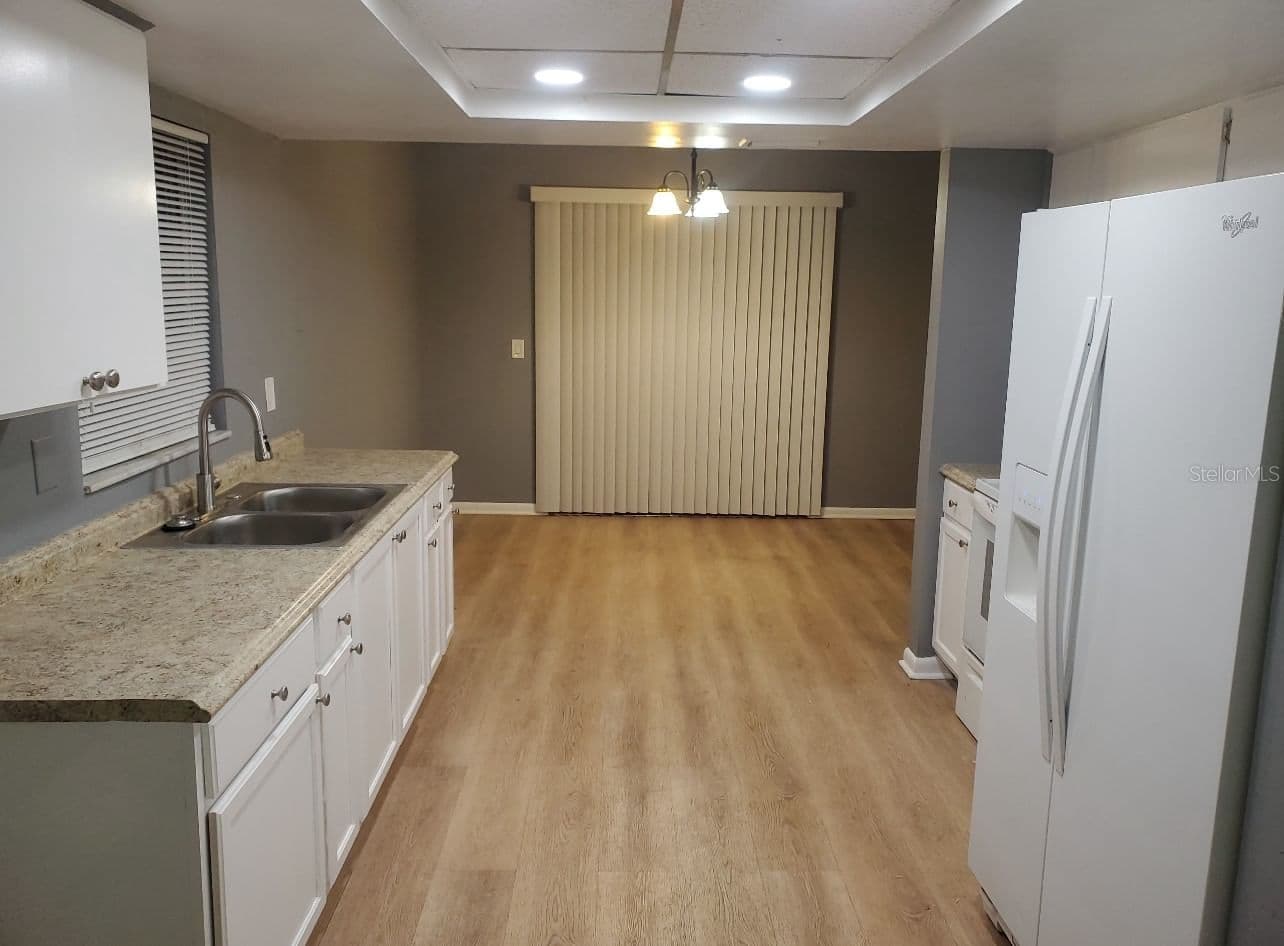 8211 CLERMONT