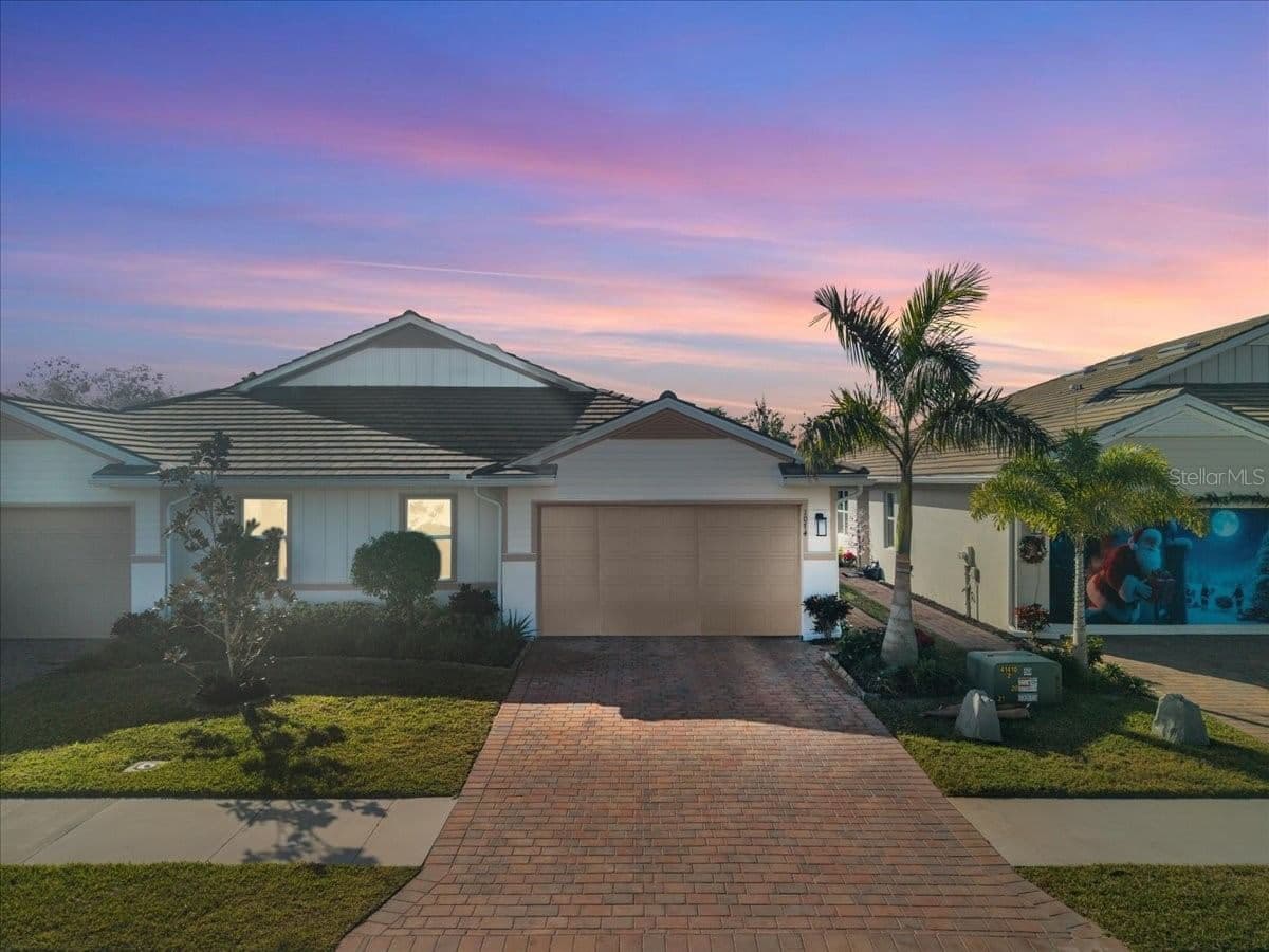 1074 ENBROOK, Naples, FL