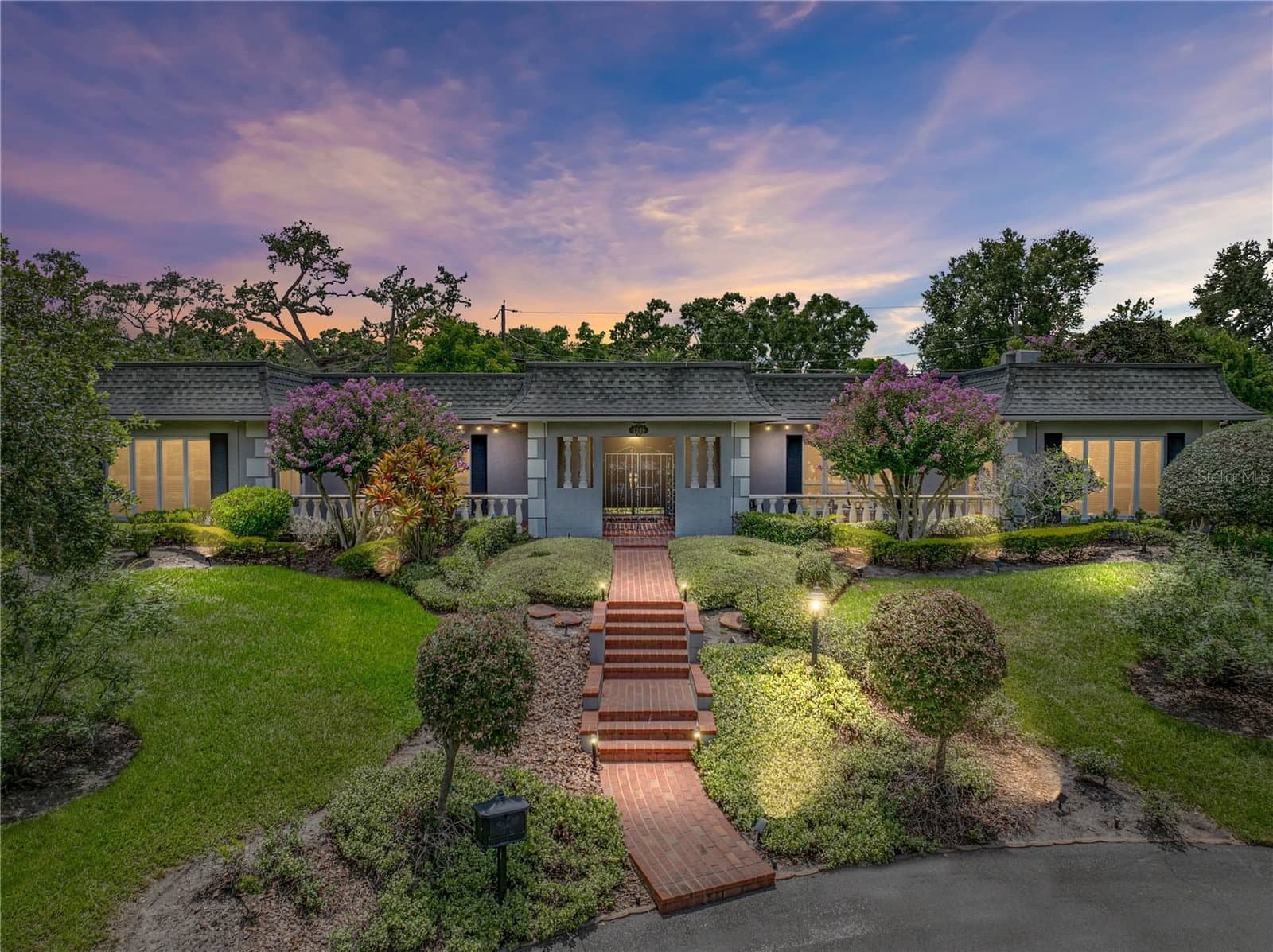 1249 LAKE POINT