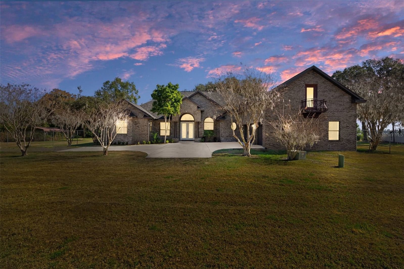 4300 TIMBERLANE