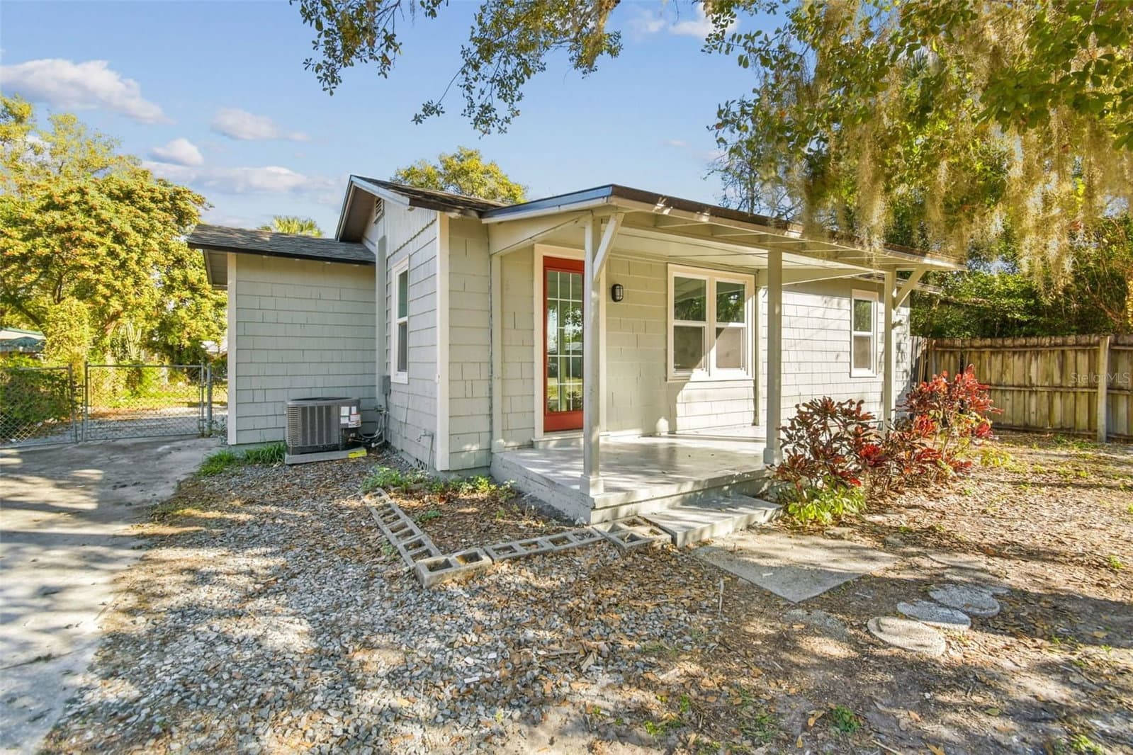 2308 EVERETT