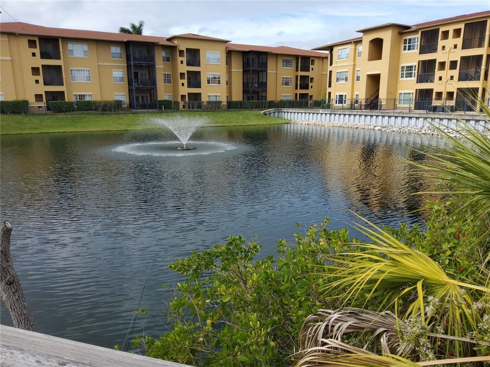 4333 BAYSIDE VILLAGE