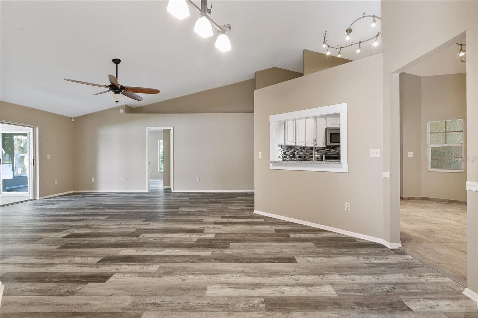 11647 FOX CREEK