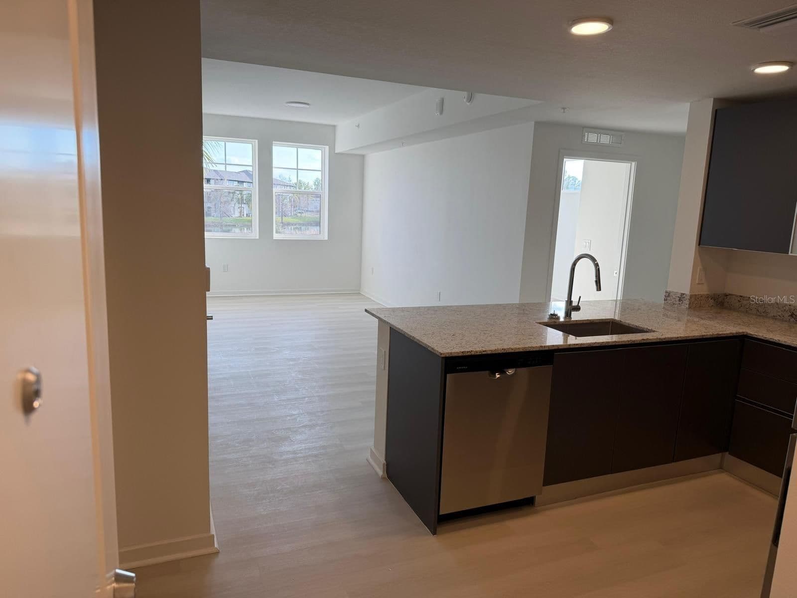 5587 MILLENIA PARK