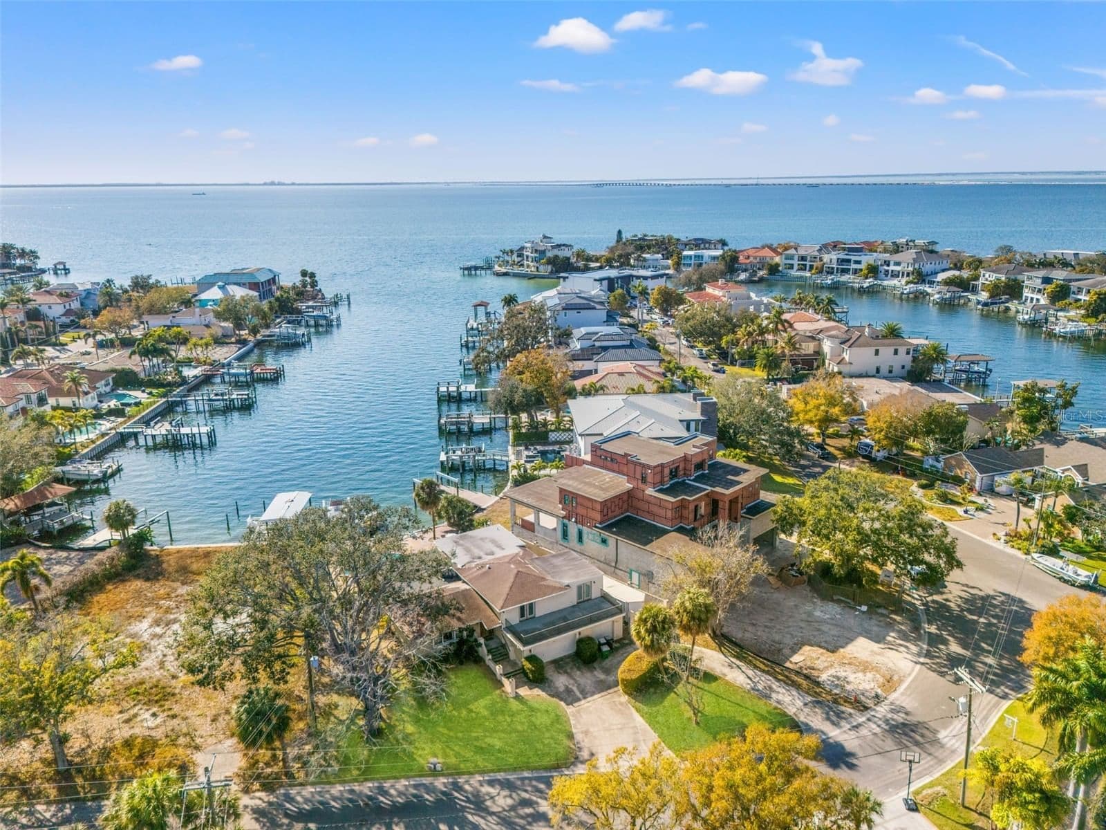 2605 BEACH