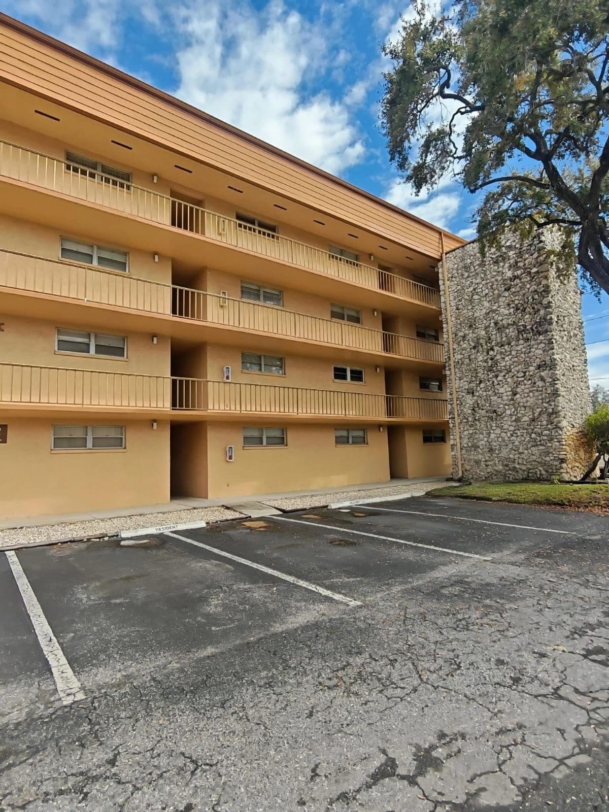 5820 CHURCH