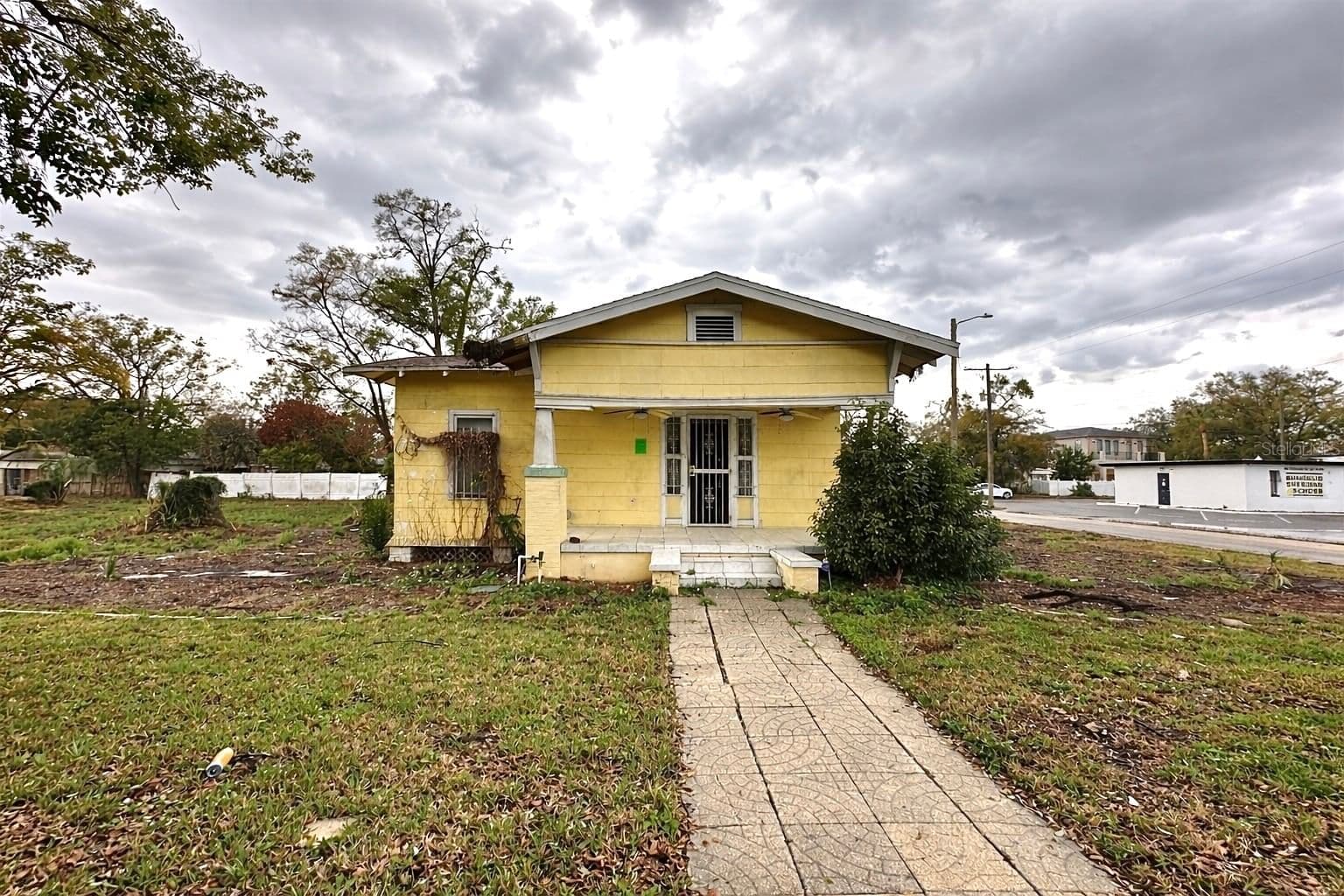 3210 TAMPA