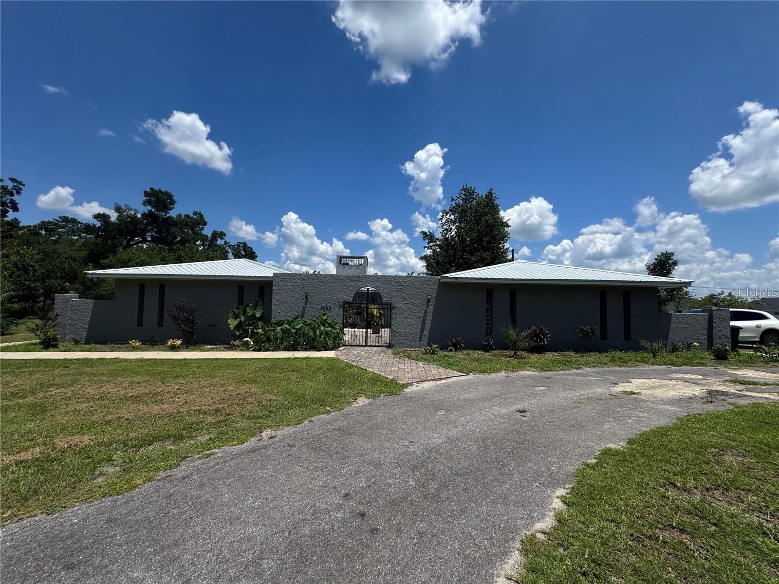 4925 US HIGHWAY 441