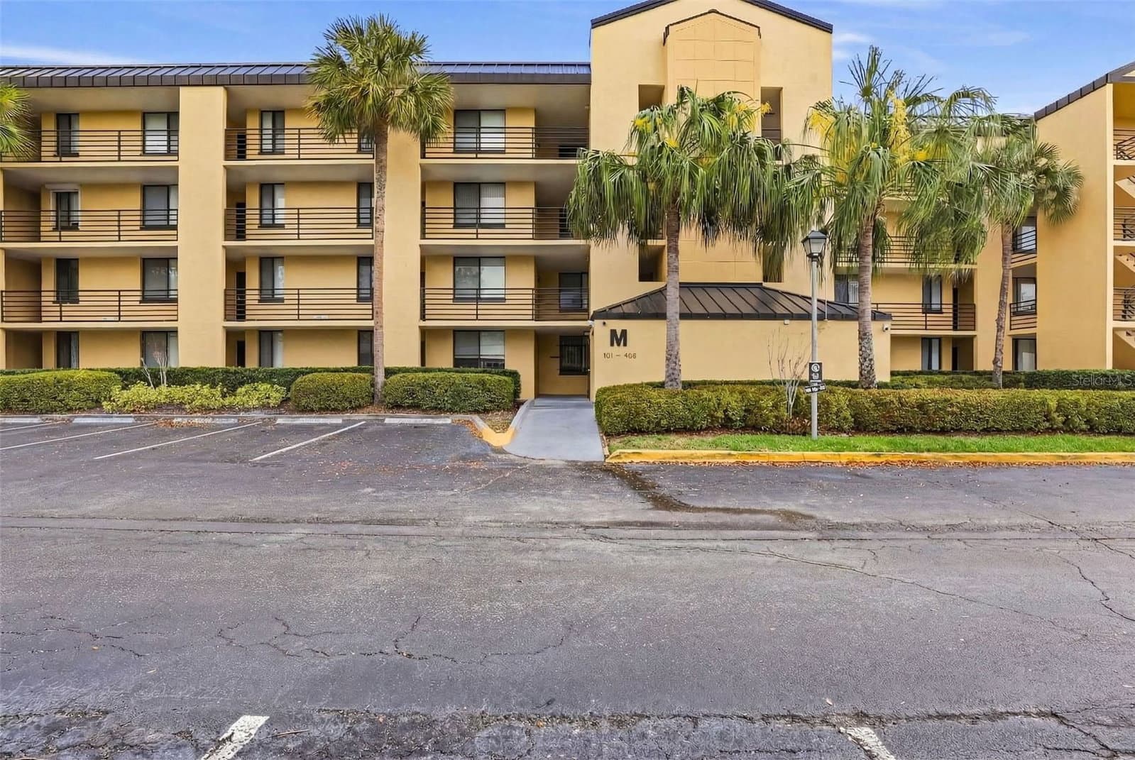 2424 TAMPA BAY