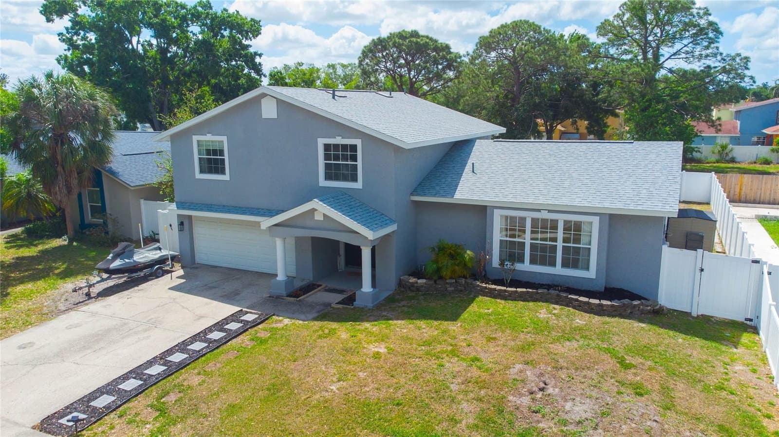 7018 OAKVIEW