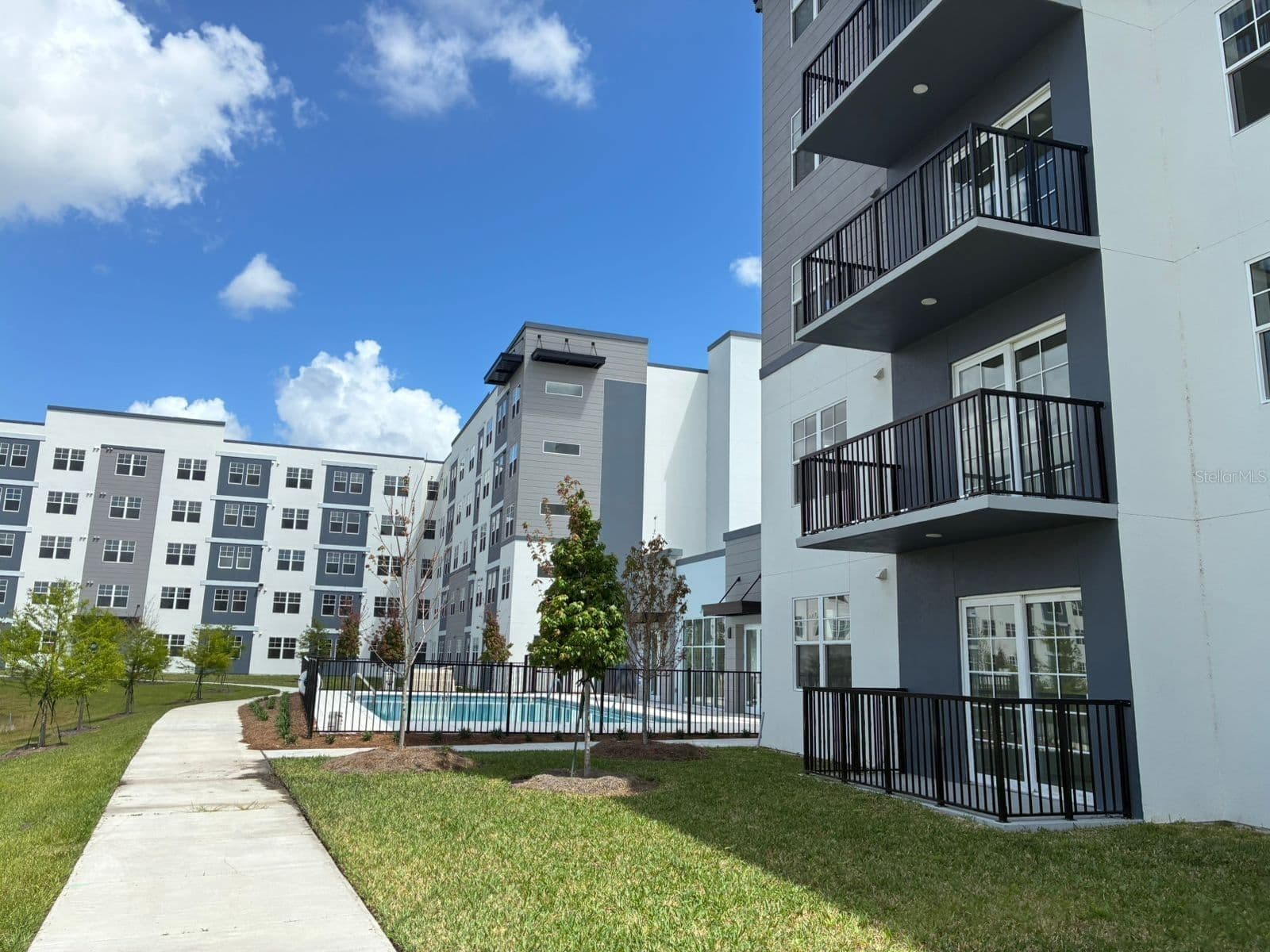5587 MILLENIA PARK