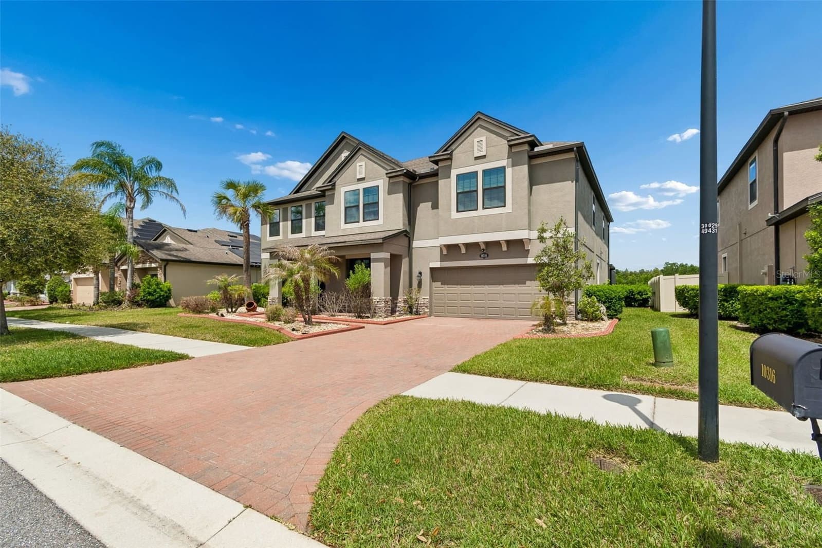 10316 CLOVER PINE